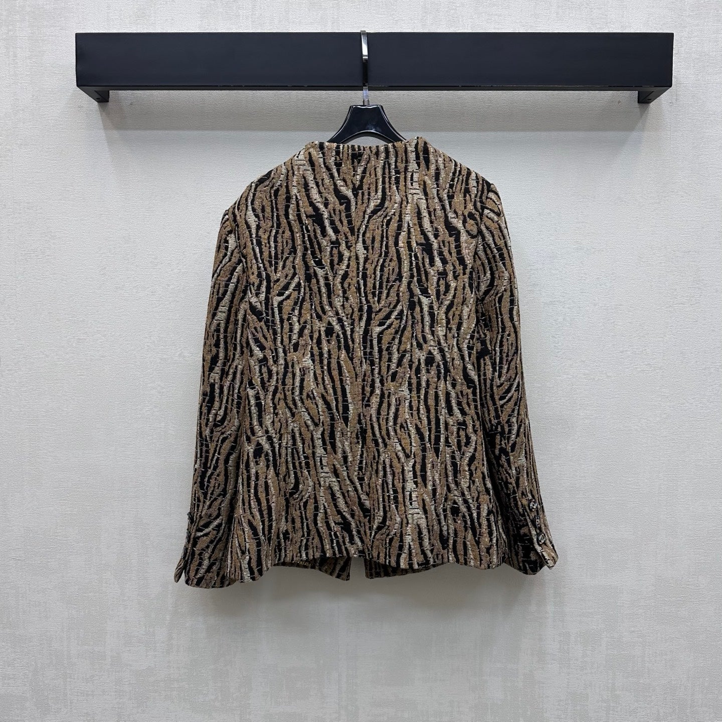 Chanel 2026 Tiger-print Collar Coat Black Beige Cotton 418545