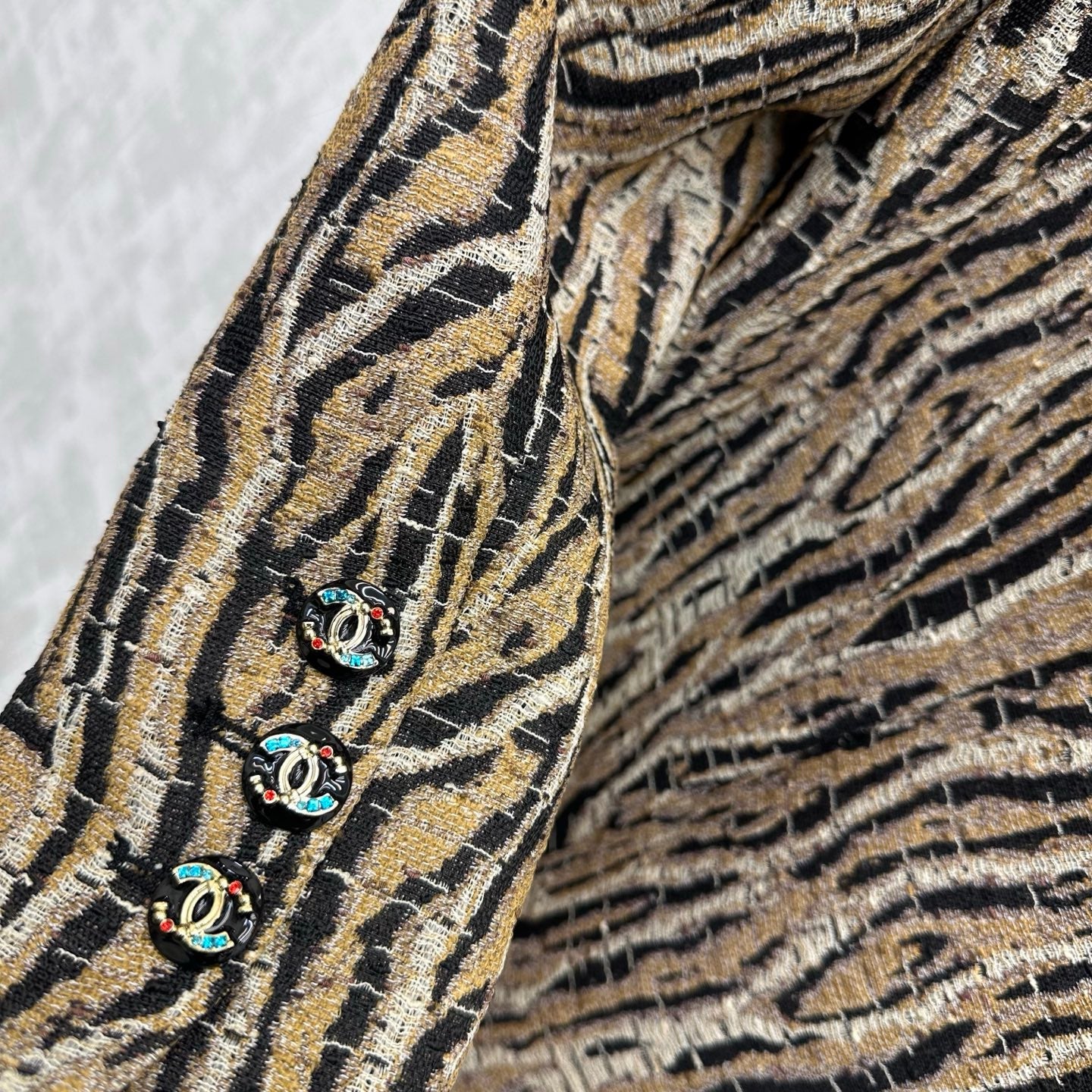 Chanel 2026 Tiger-print Collar Coat Black Beige Cotton 418545