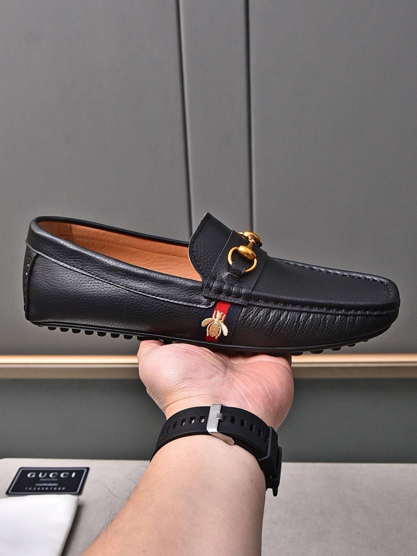 GG Men's Bee Loafer Black Cowhide 853336