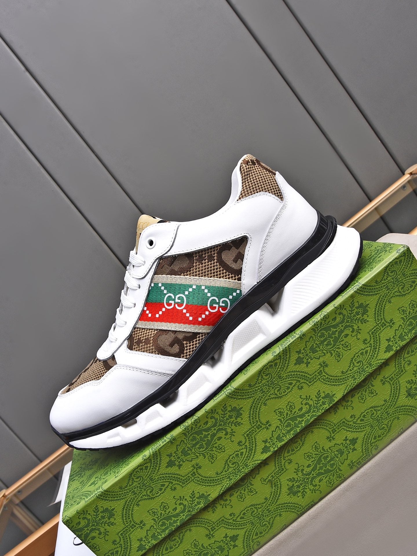 GG Men's Sneaker White Brown Calfskin 522005