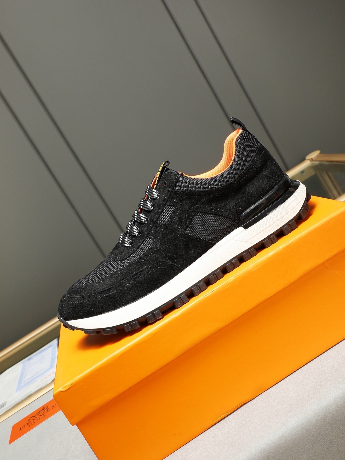 HM Men's Sneaker Black Suede 619317