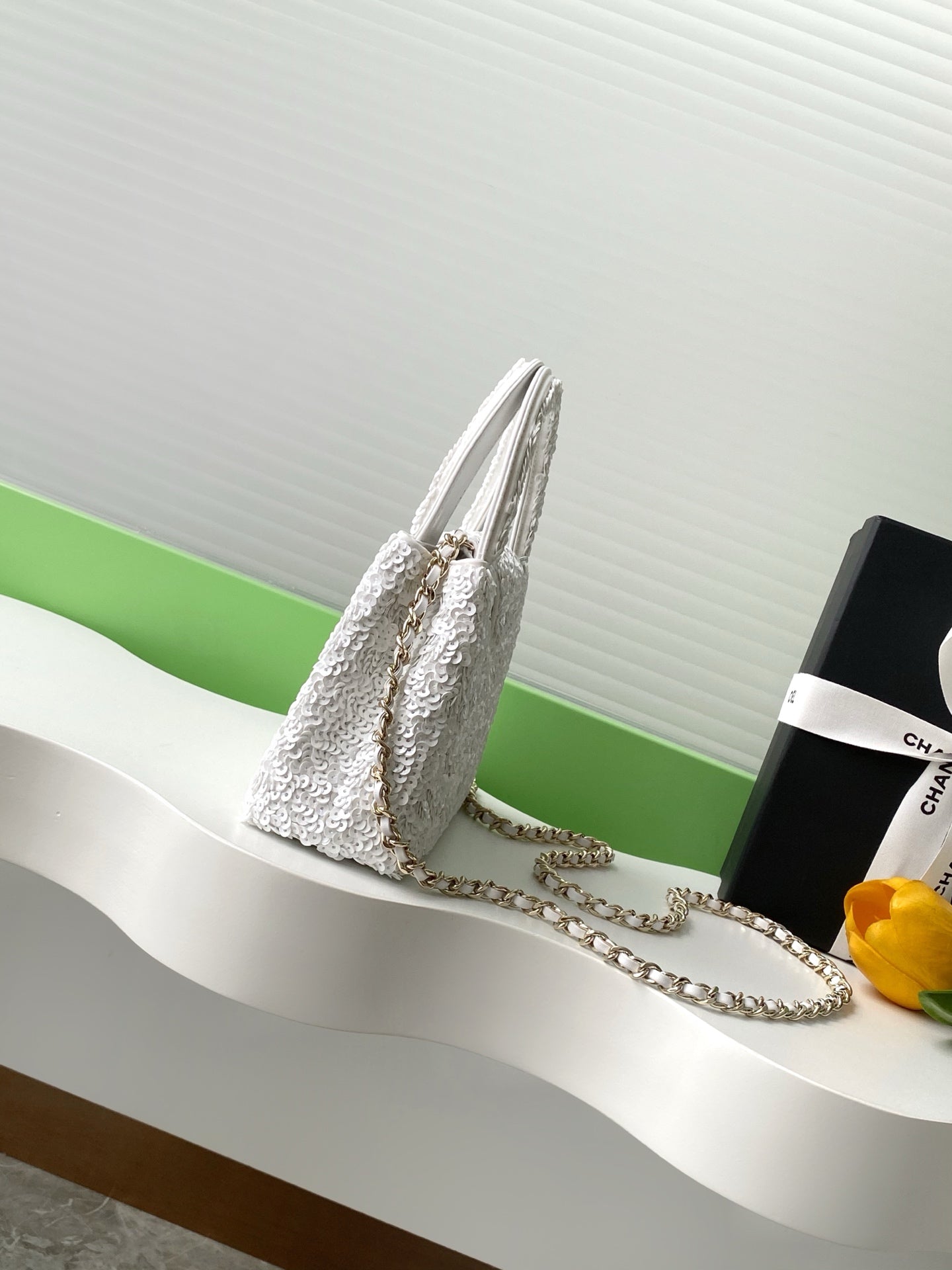 CC Kelly Shopper 19cm White Sequin