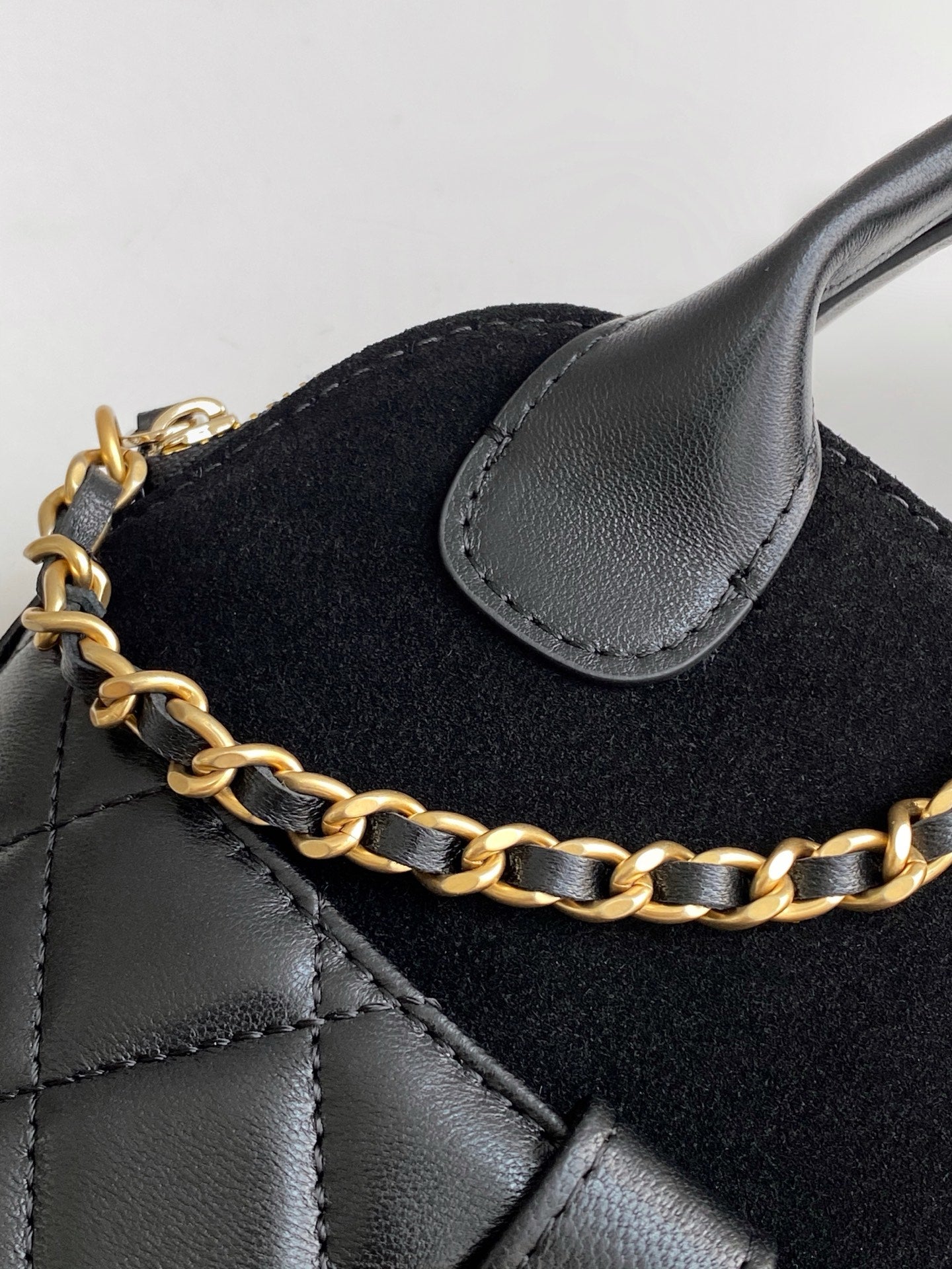 CC 25A Clutch With Chain 18cm Black Suede Calfskin