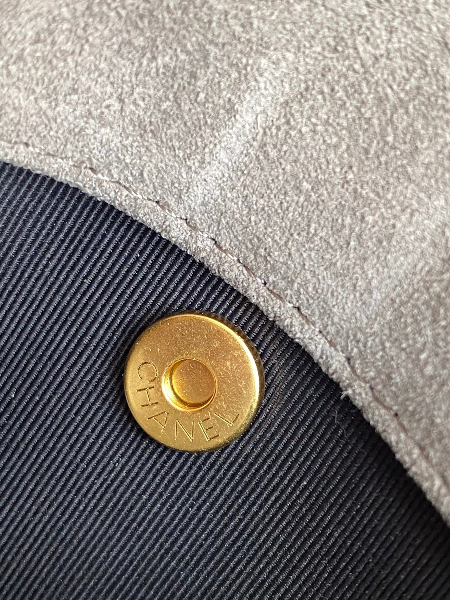 CC 25A Clutch With Chain 18cm Grey Suede Black Calfskin