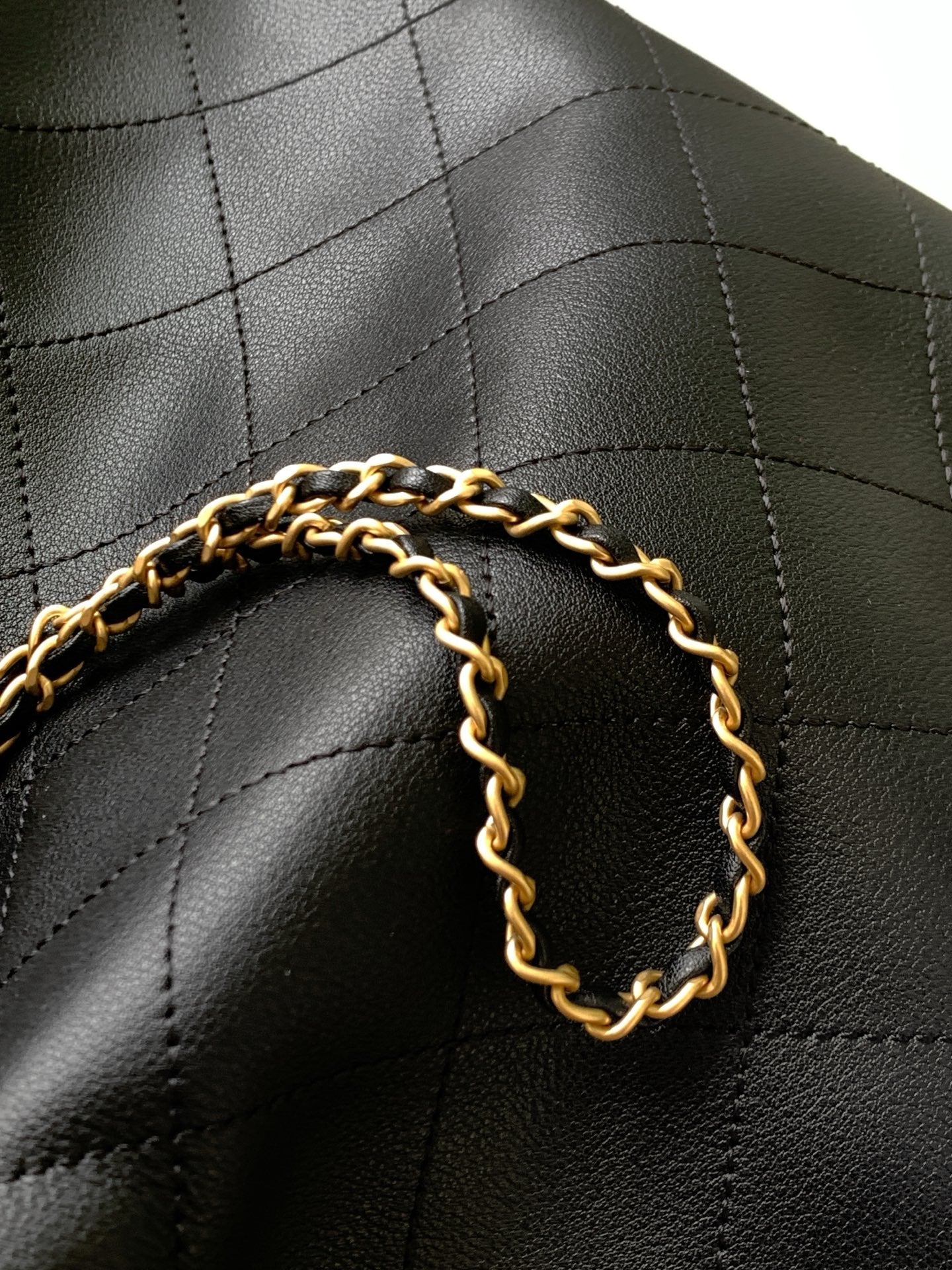 CC 2025 Hobo Bag 45cm Black Calfskin 311196