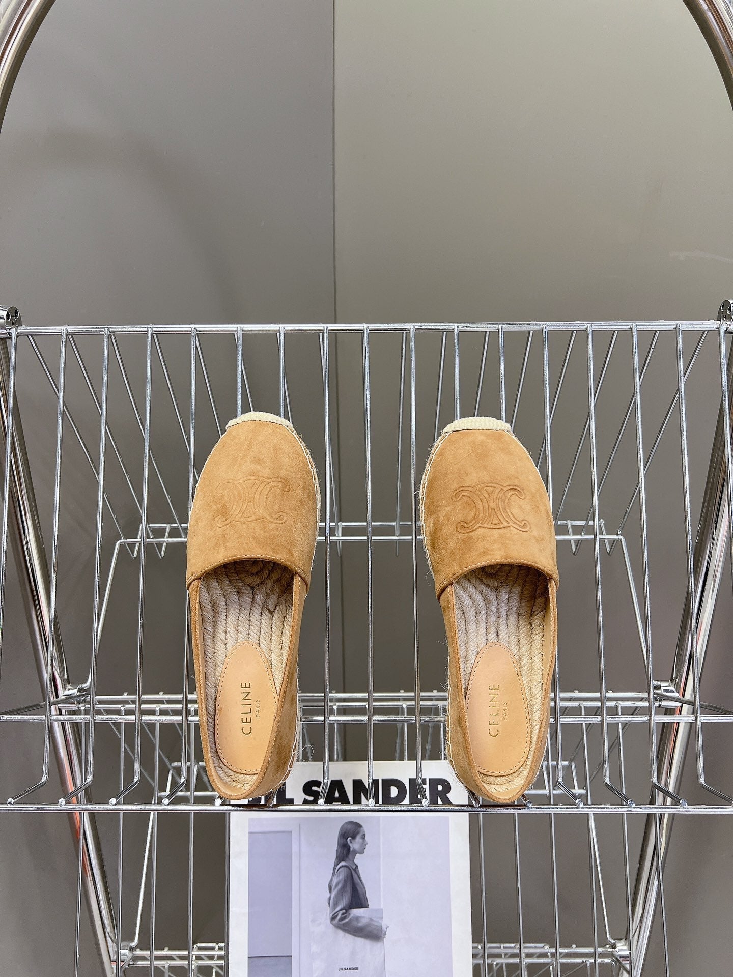 LOAFER IN PEANUT BROWN SUEDE AND WOVEN RAFFIA