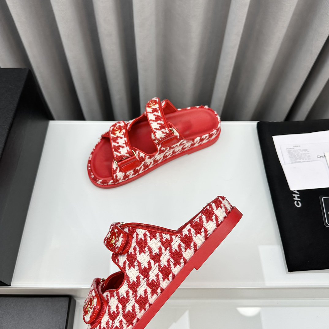 dad sandals red white mules