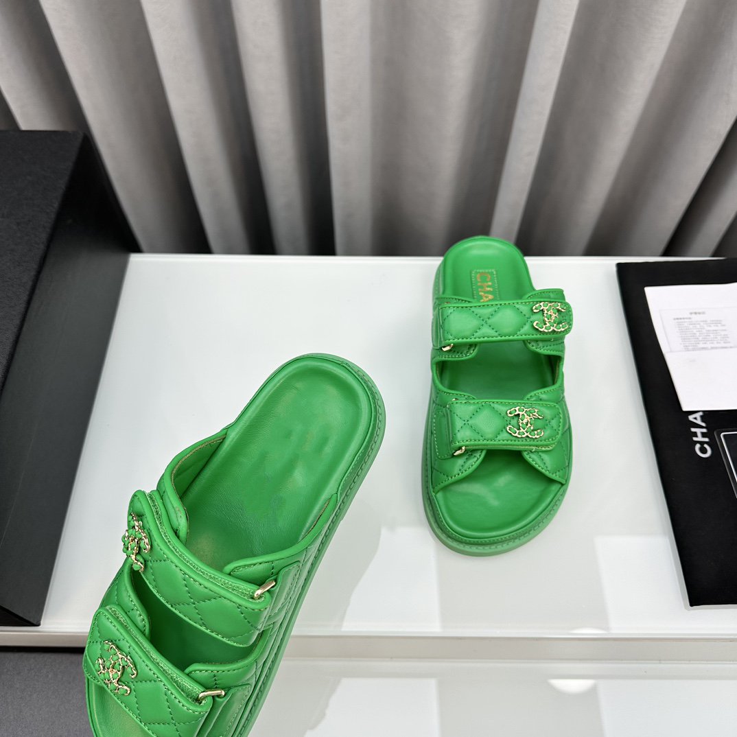 dad sandals greean lambskin mules