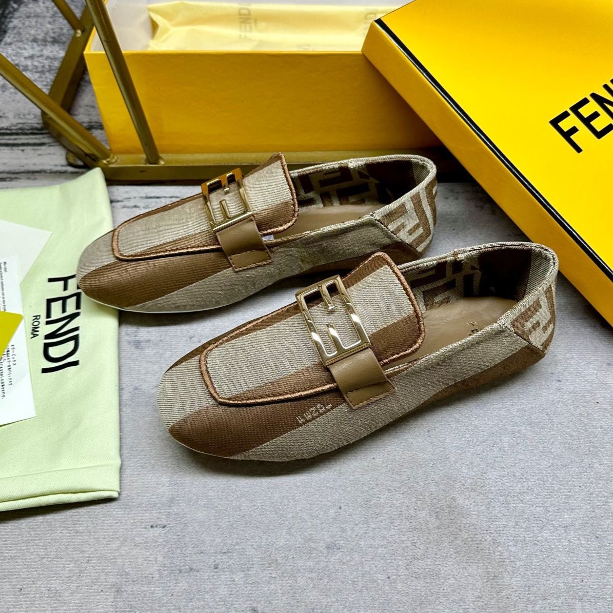 Fendi Loafer & Espadrilles