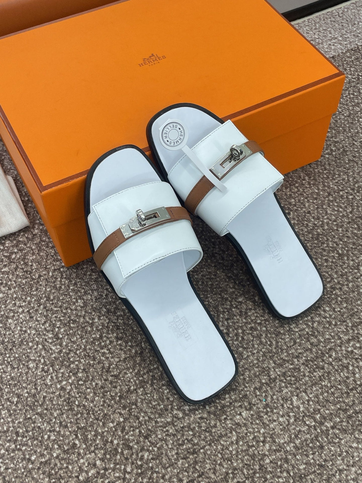 HM Giulia Slide White Brown Sheepskin 320017