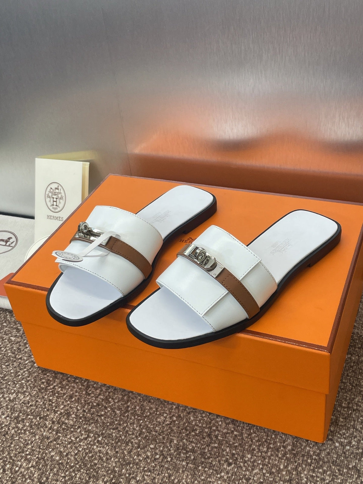 HM Giulia Slide White Brown Sheepskin 320017