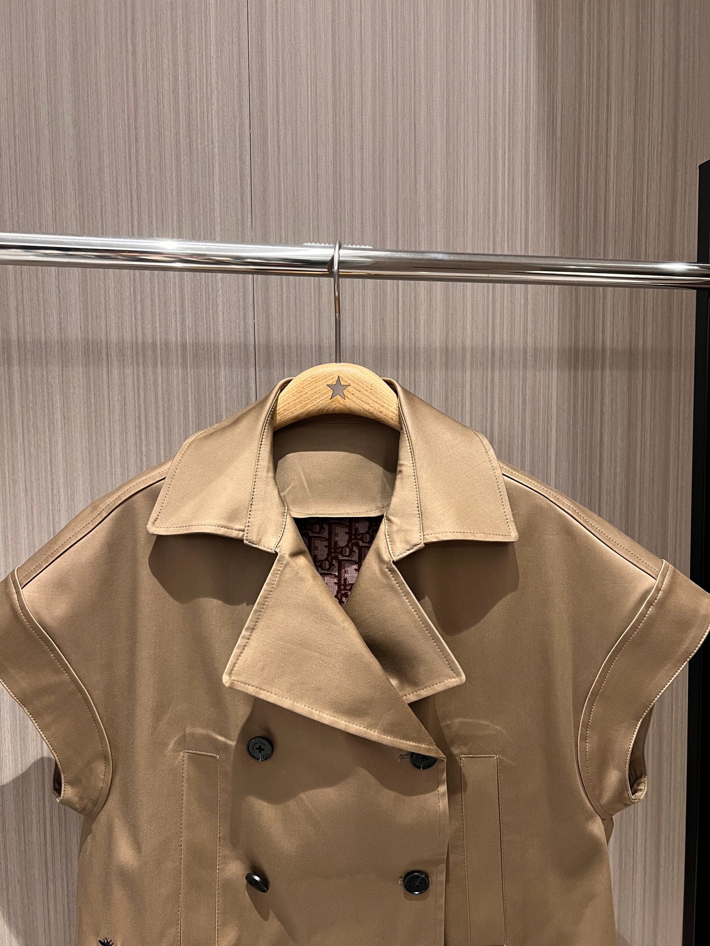 CD Shoulder Vest Jacket Beige Polyester