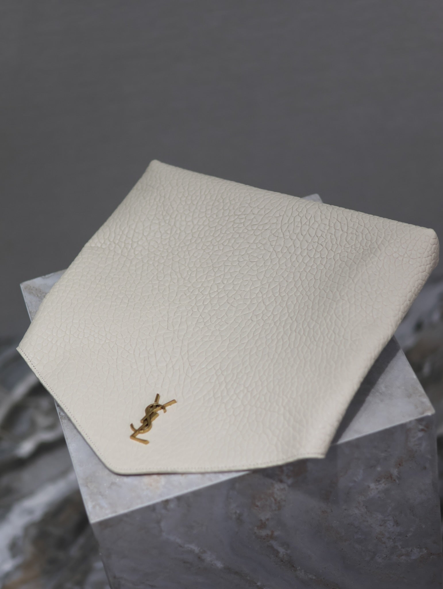 YSL WHITE LAMBSKIN CLUTCH  225388