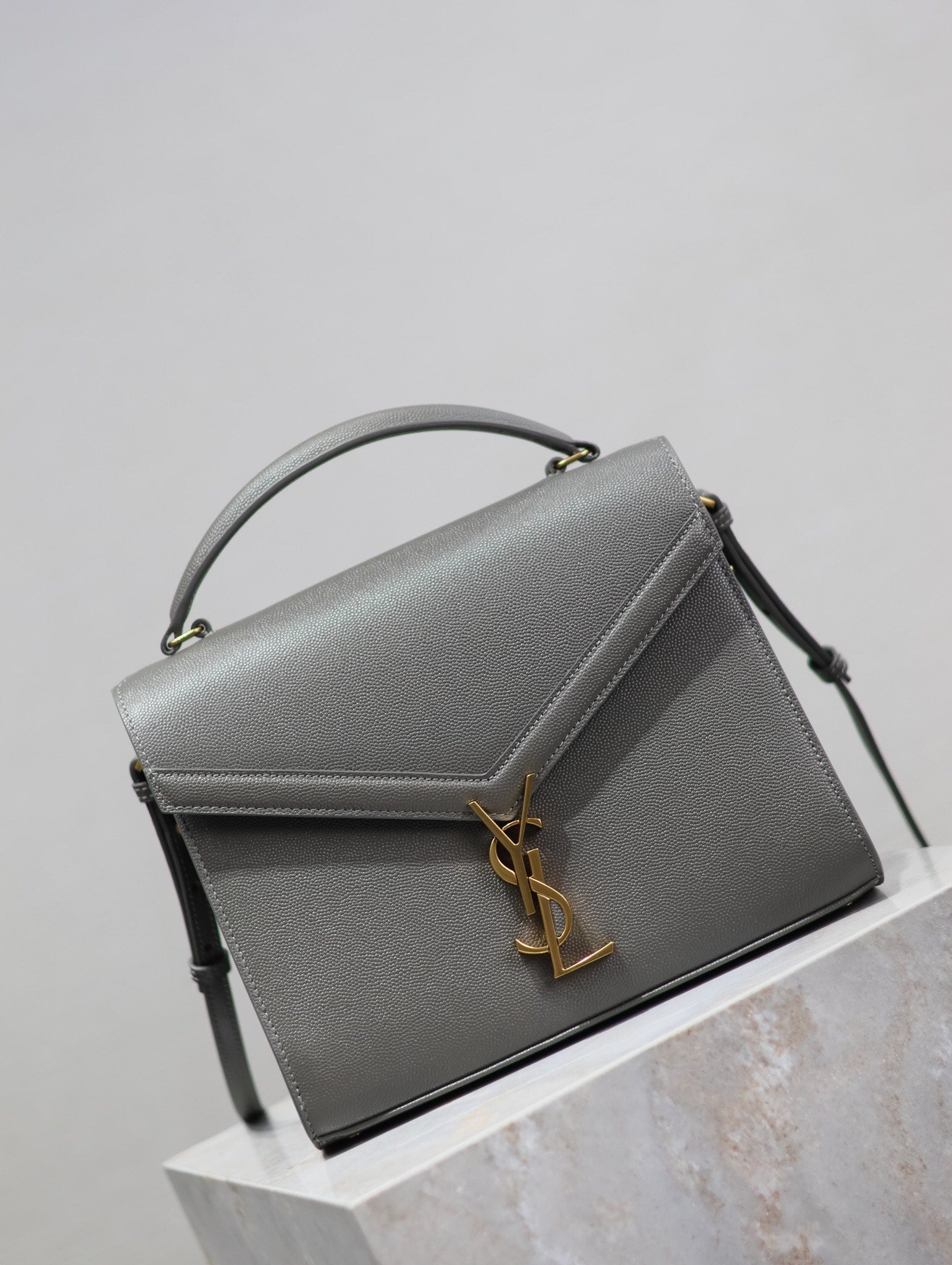 CASSANDRA TOP HANDLE BAG 24 IN GRAY CALFSKIN GOLD HARDWARE