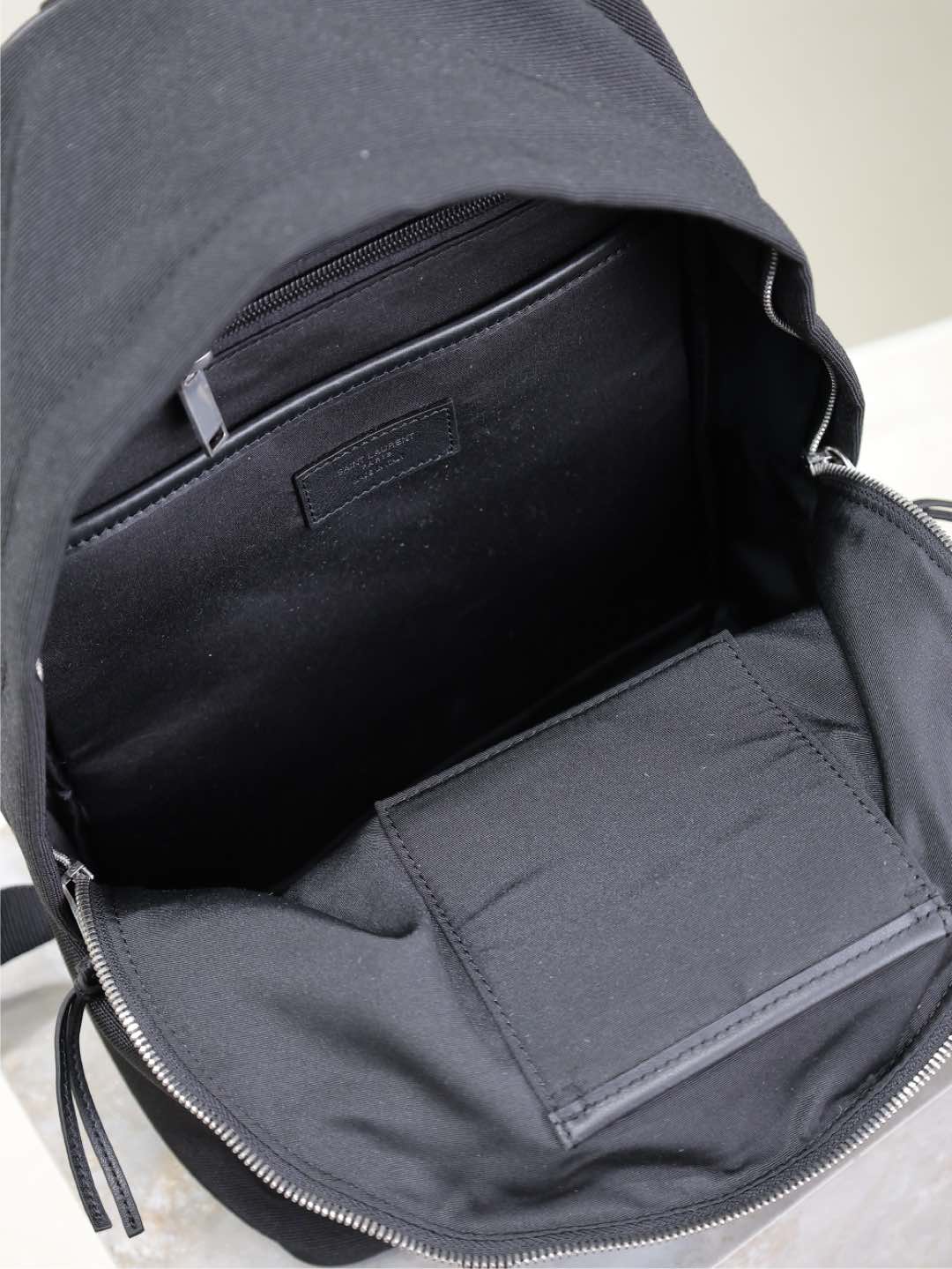 CITY BACKPACK 35 IN BLACK CANVAS