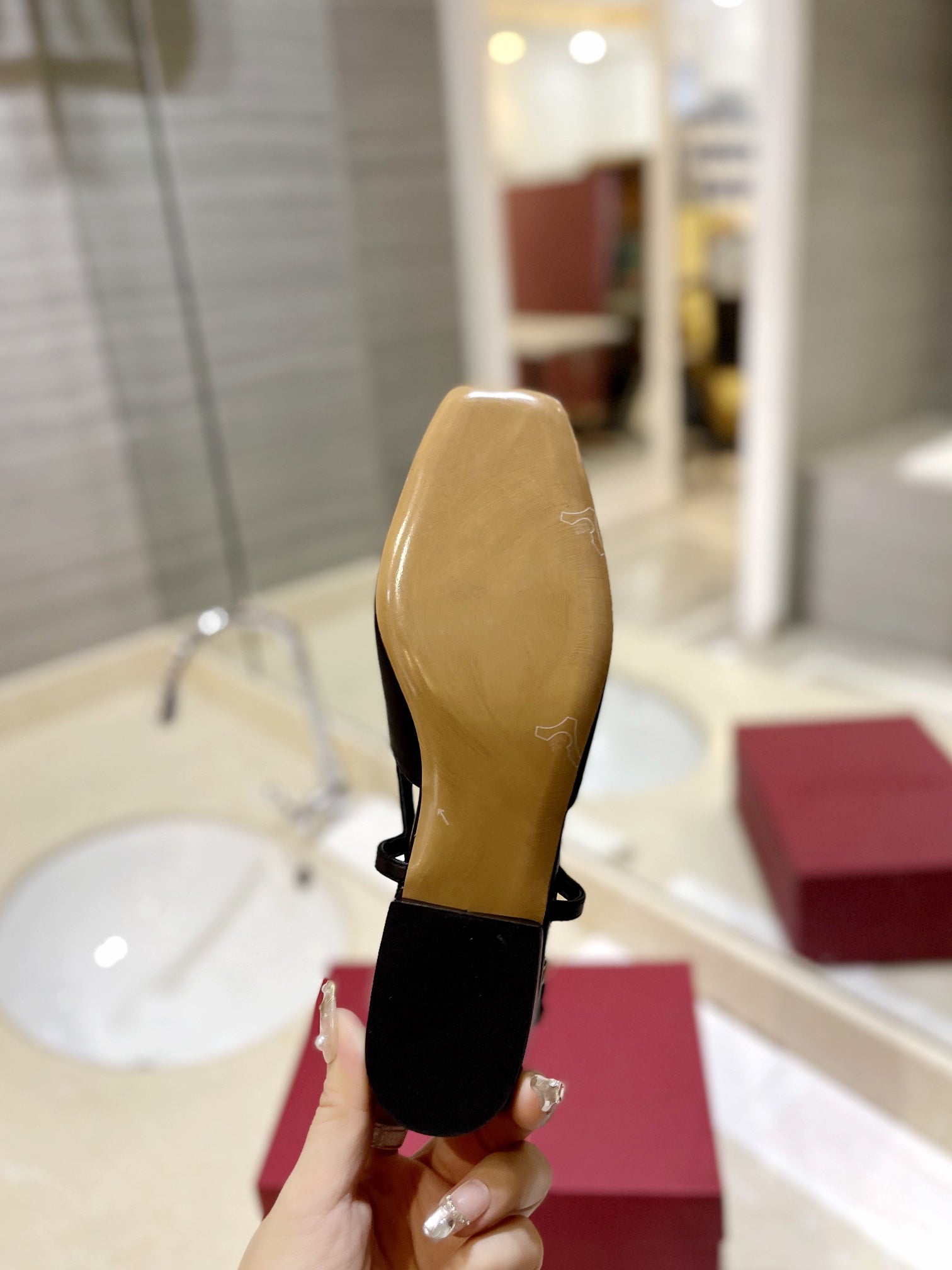 VLOGO BLACK LEATHER SLINGBACK FLATS