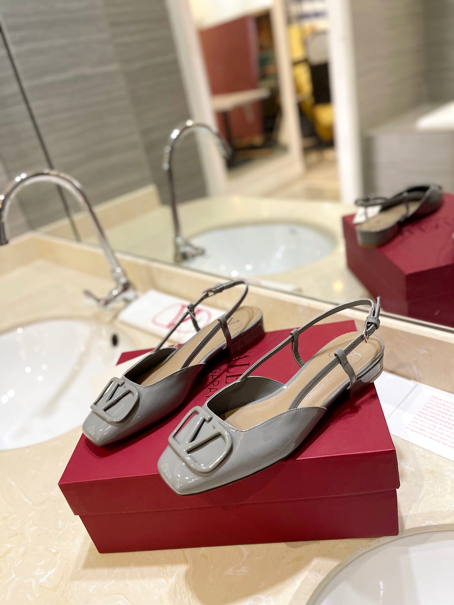 VLOGO GREY PATENT LEATHER SLINGBACK FLATS