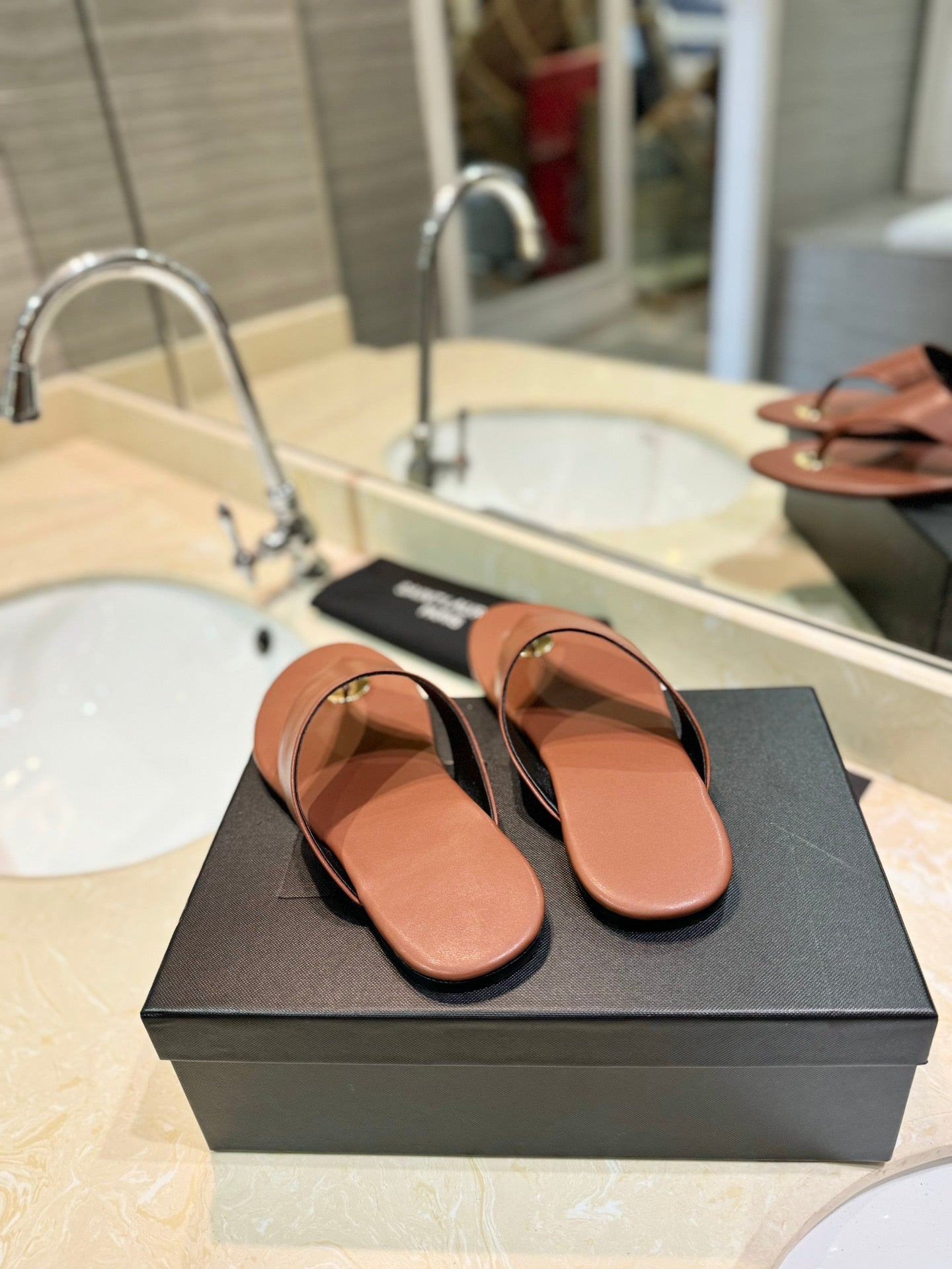 SL KOUROS THONG SANDALS BROWN CALFSKIN