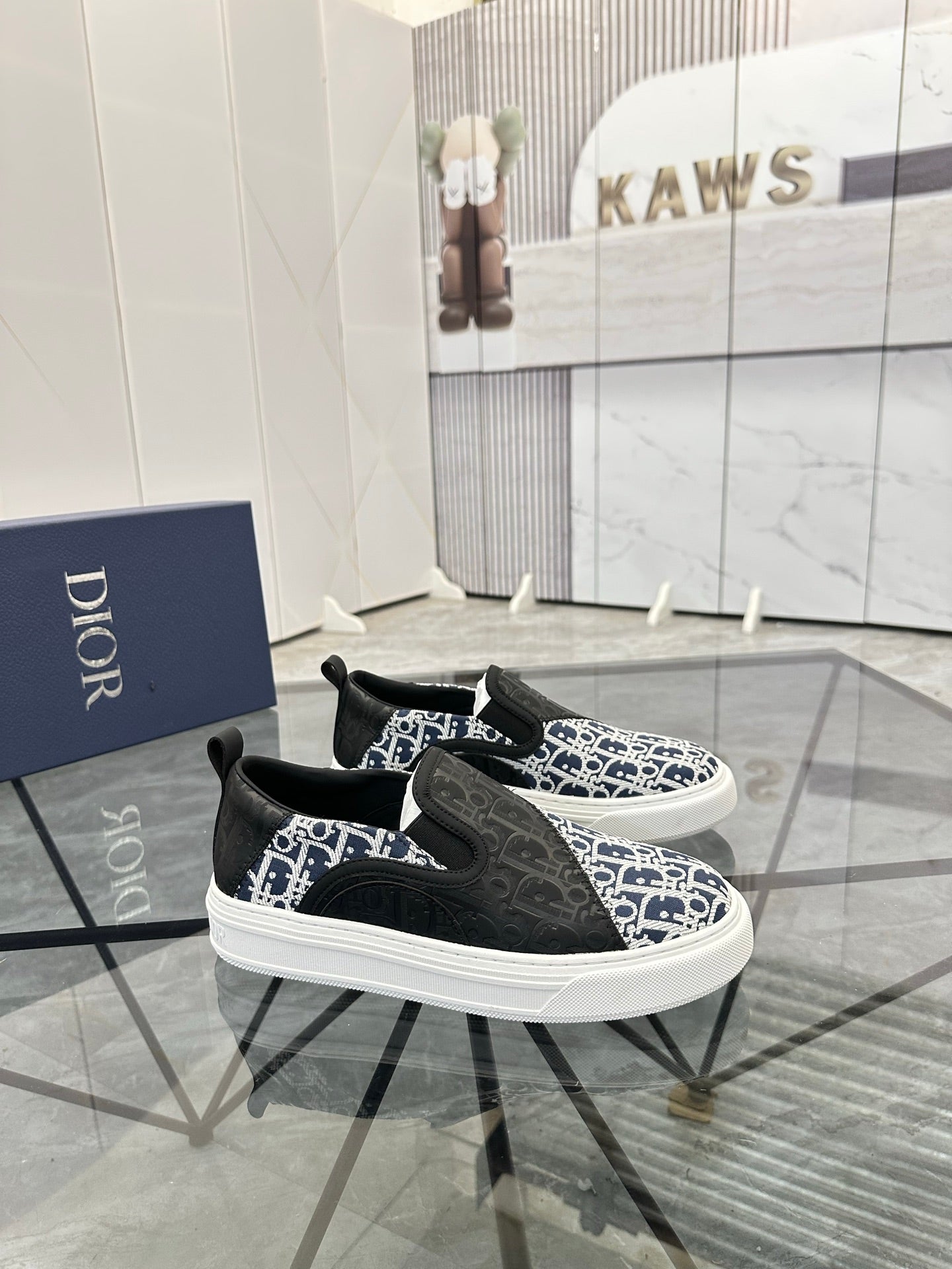 CD Slip on loafer Black Blue Cowhide Fabric 647996