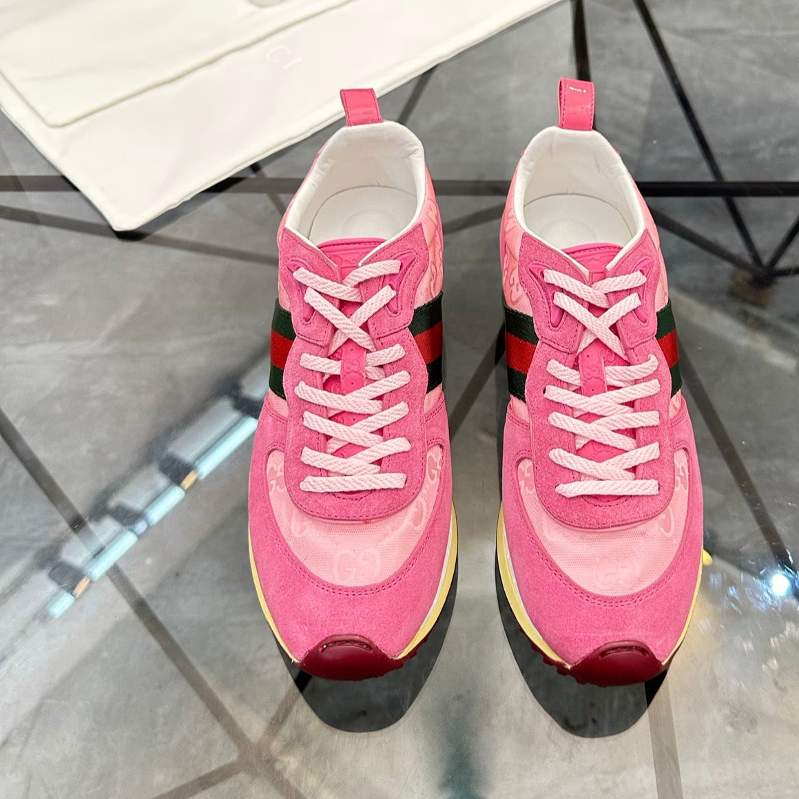 GG Men's Re-Motion Sneaker Pink Suede 733558