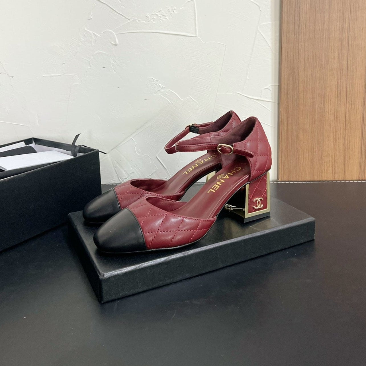 CC Mary Janes 55mm In Burgundy Mix Black Quilted Lambskin  949763