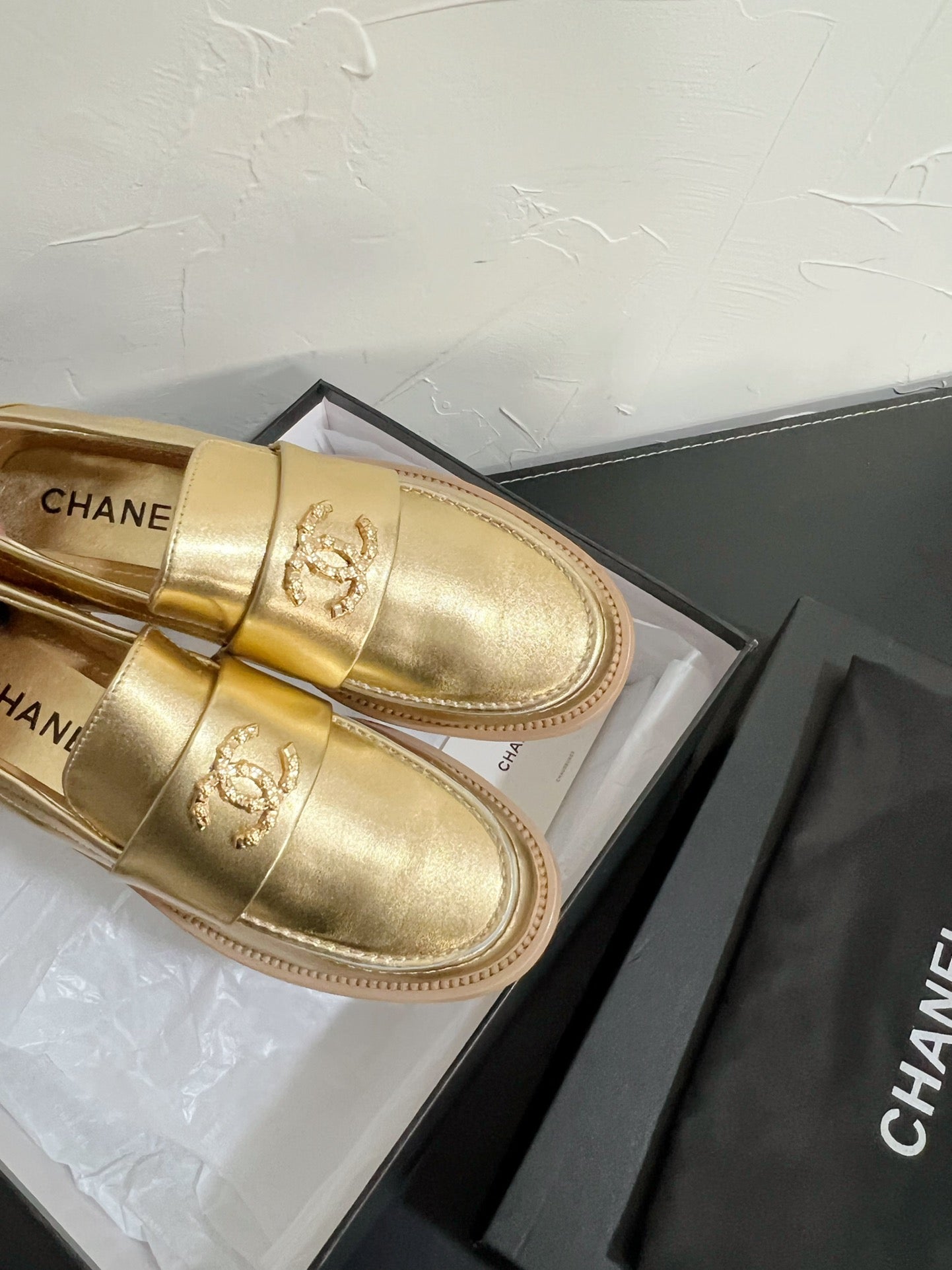 CC Moccasins Gold Calfskin 949654