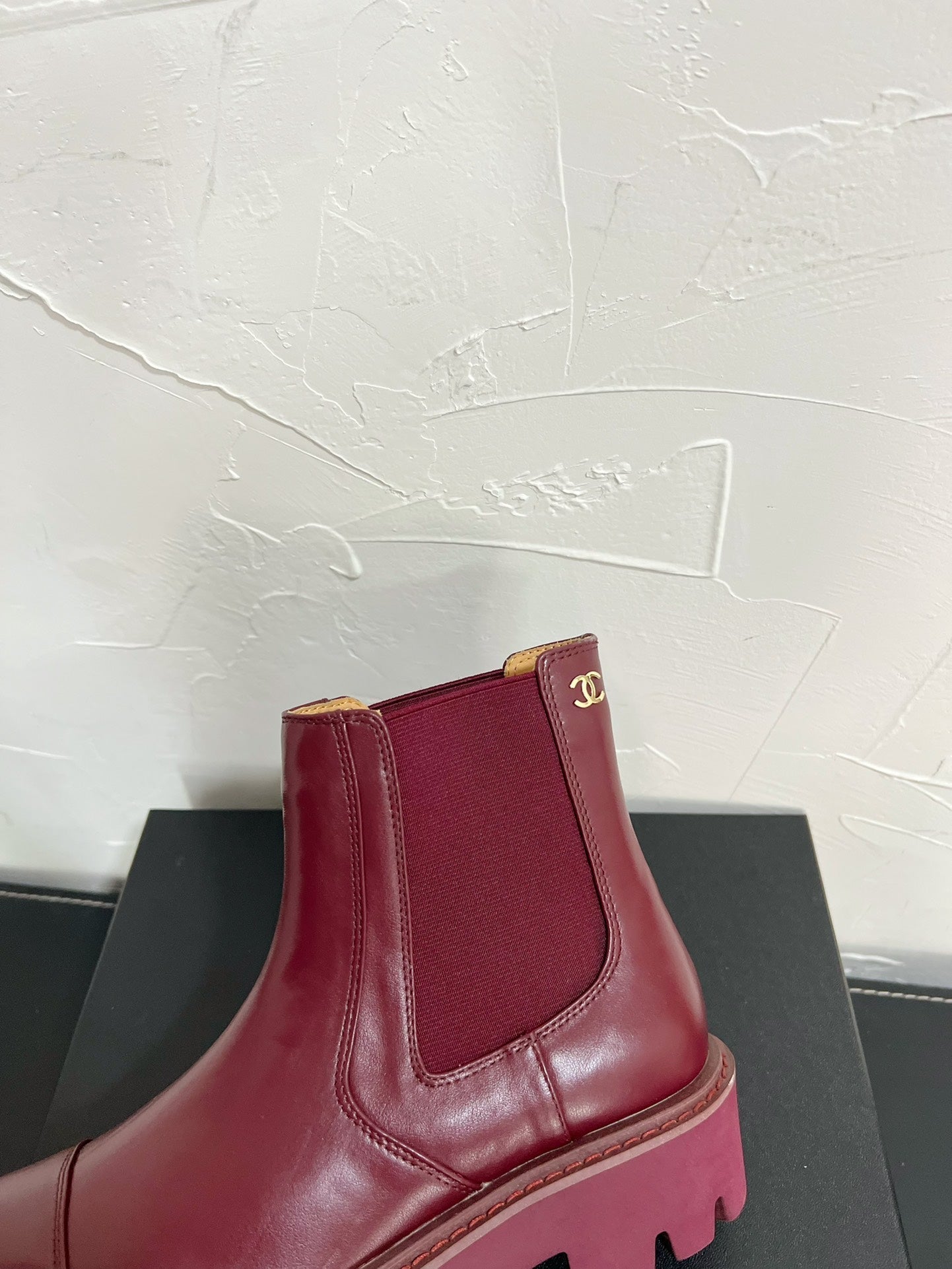 CC Chelsea Ankle Boots In Burgundy Cowhide  949681