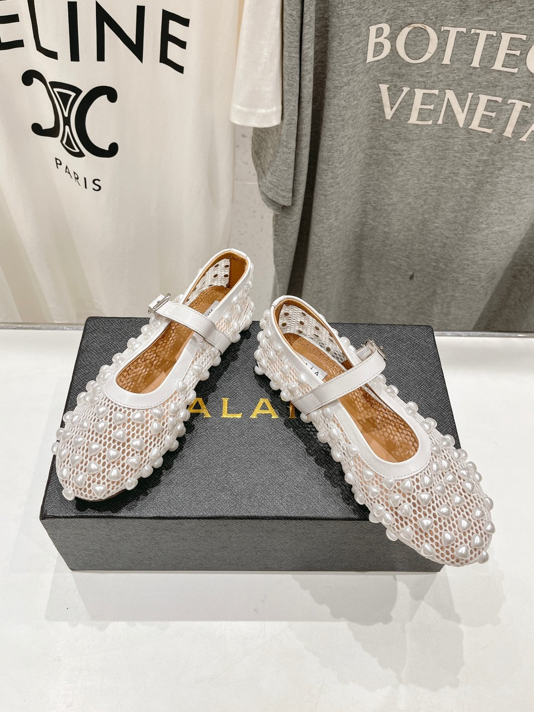 ALAIA PEARL MARY JANE SHOES IN WHITE MESH AND CALFSKIN