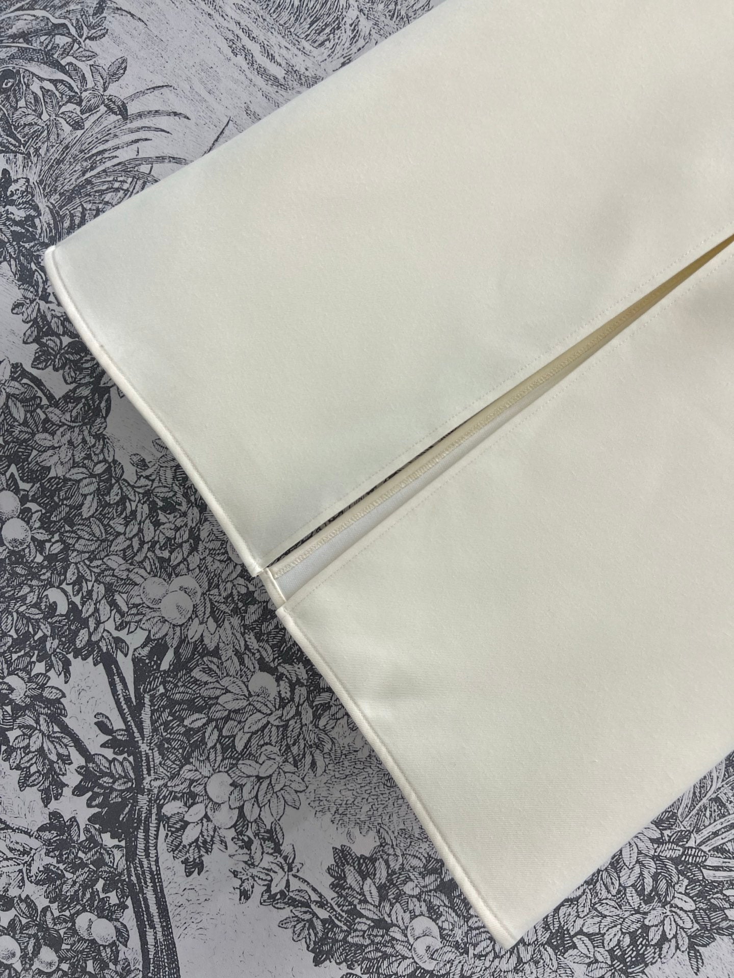 LV 25  Long Skirt Logo White Polyamide Wool