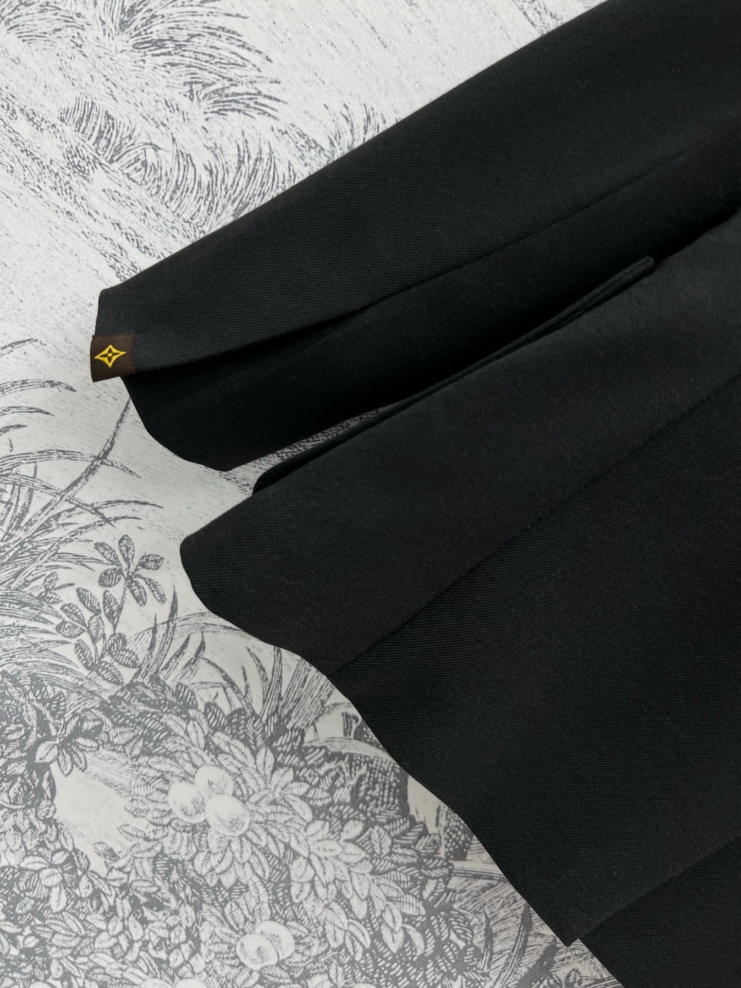 LV 25 Flower Vest Black Polyamide Wool