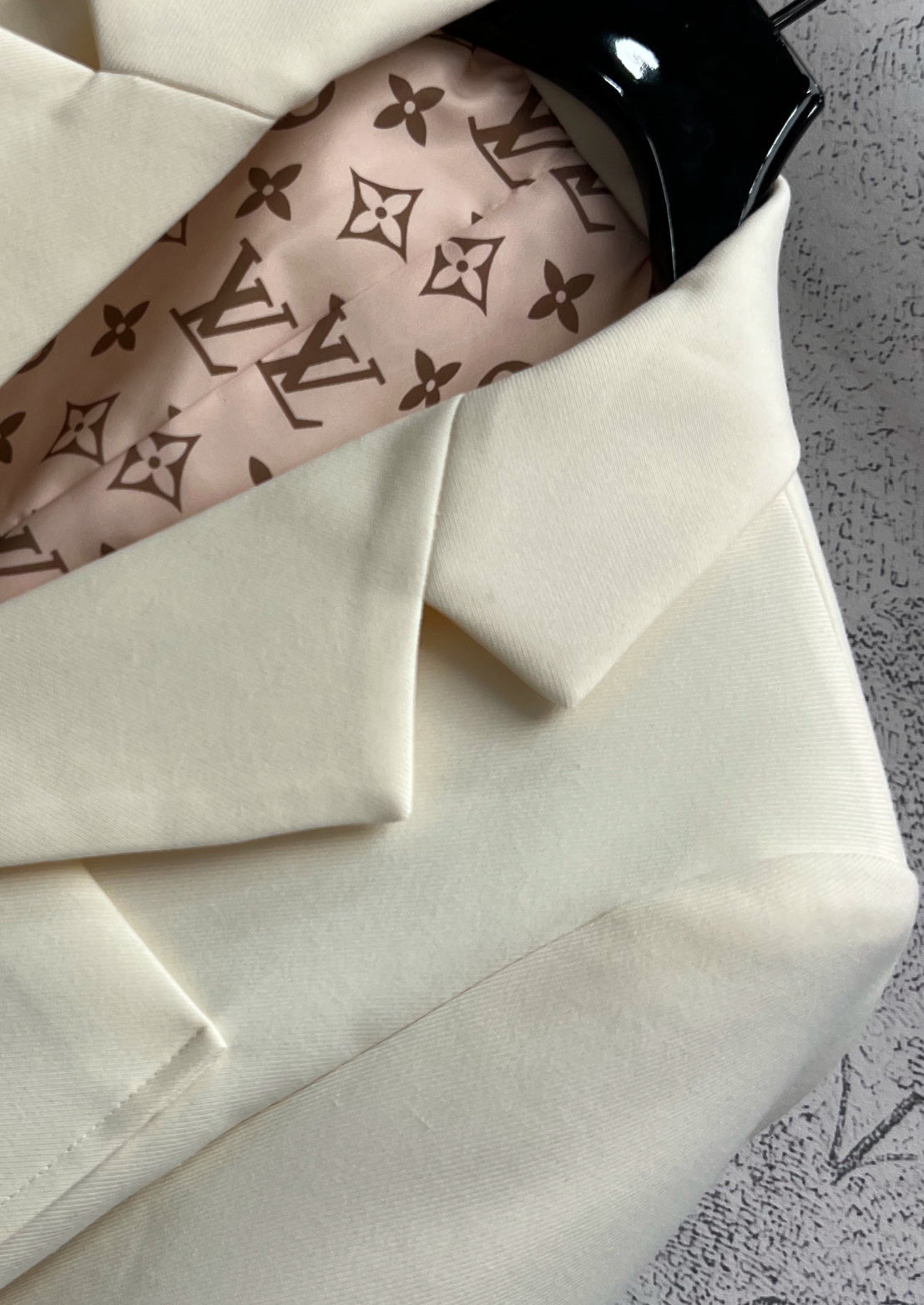 LV 25 Flower Vest White Polyamide Wool