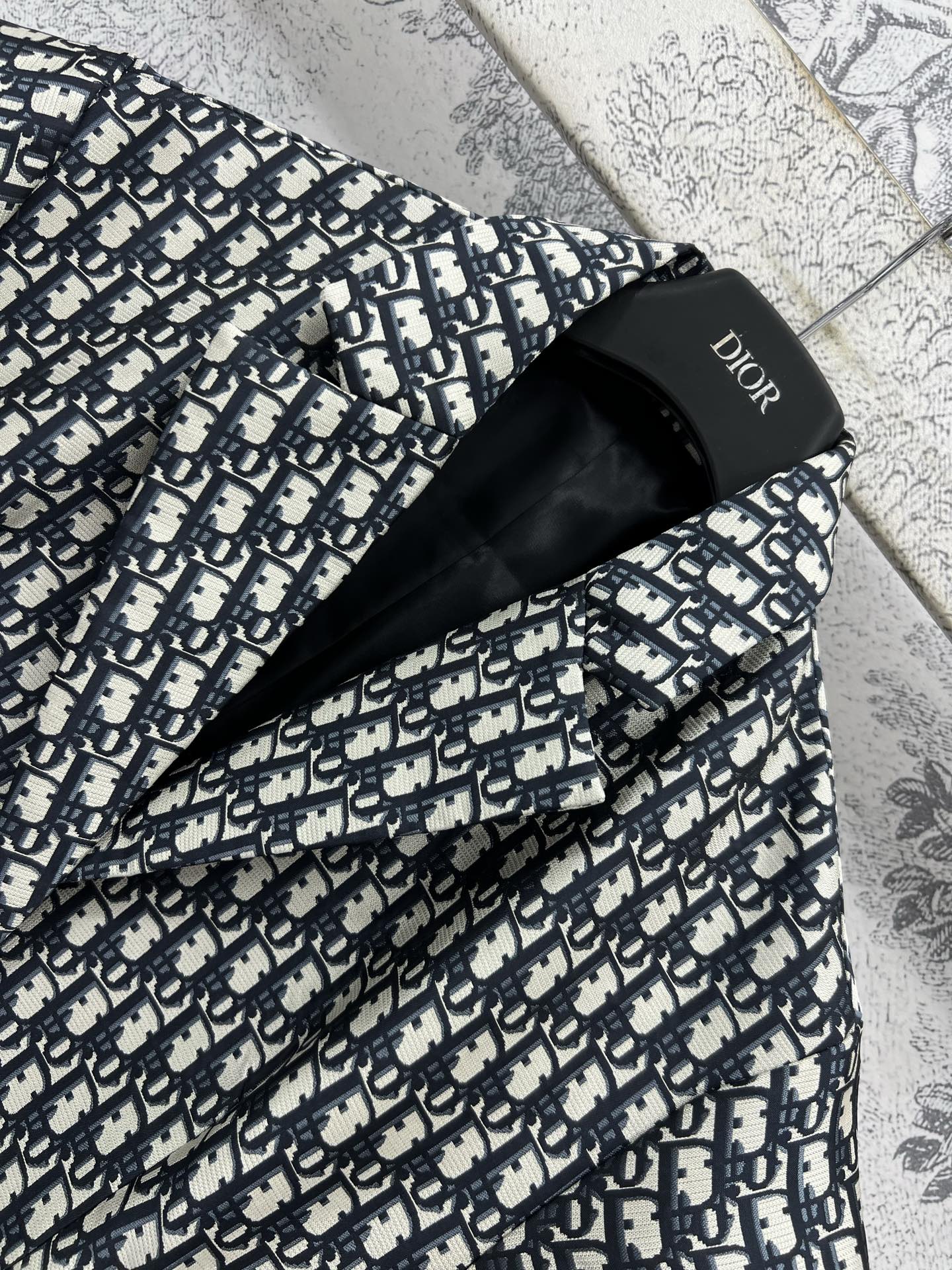 CD 25 Short-sleeved Short Top Black Polyester