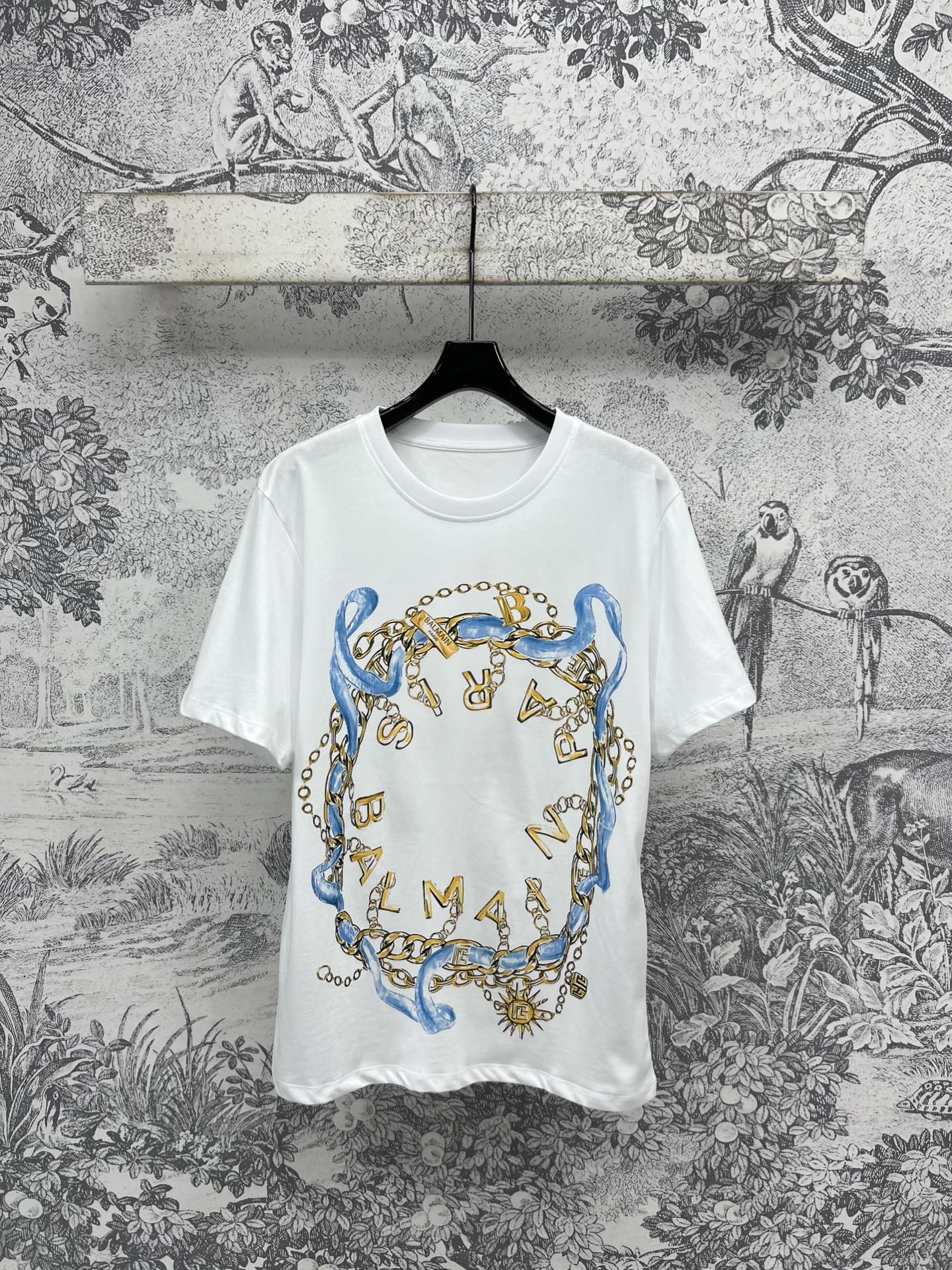 LV 25 Simple Basic Style Versatile T-Shirt White Cotton