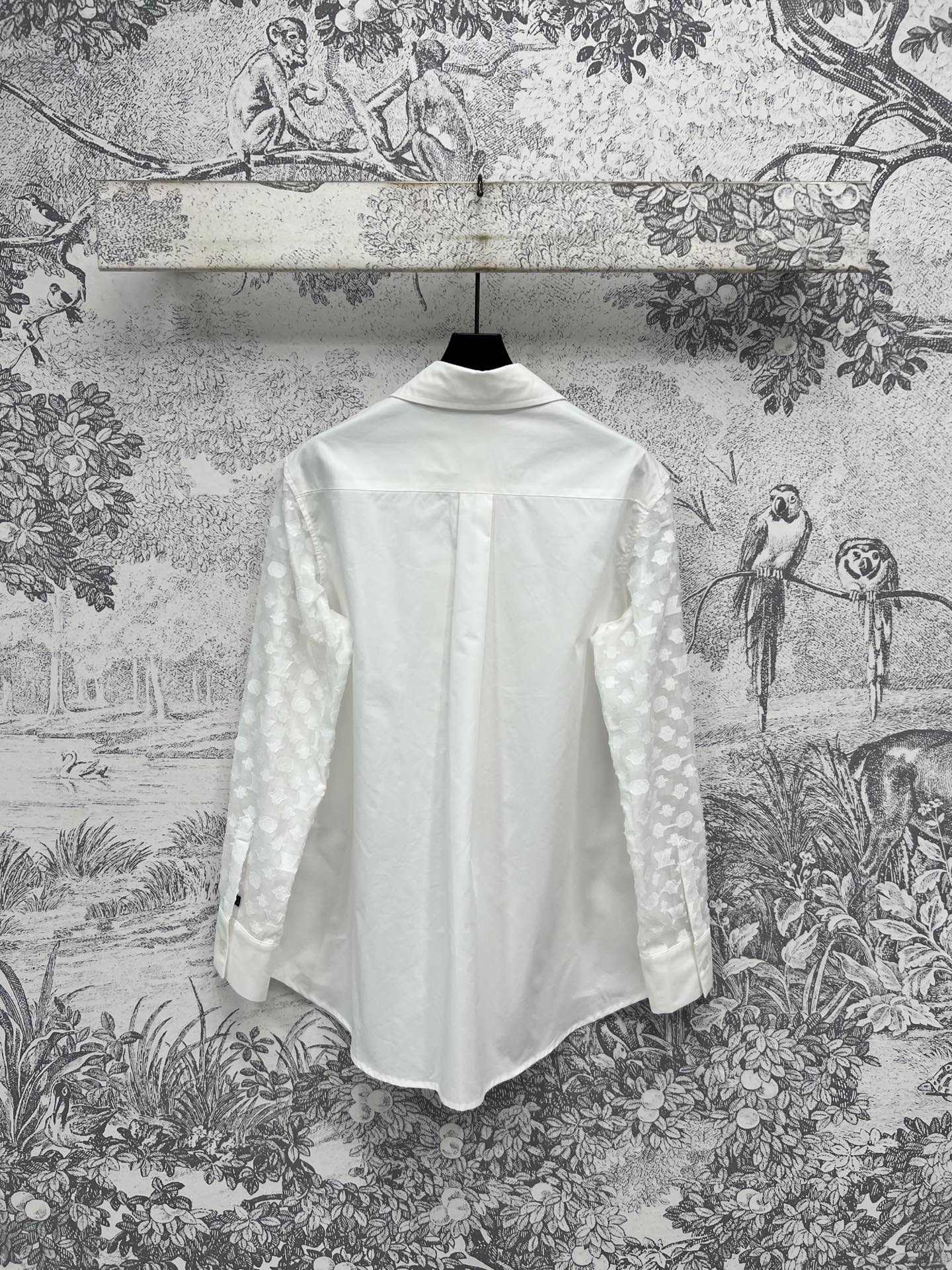 LV 25 Splicing Perspective Jacquard Monogram Sleeve Shirt White Cotton