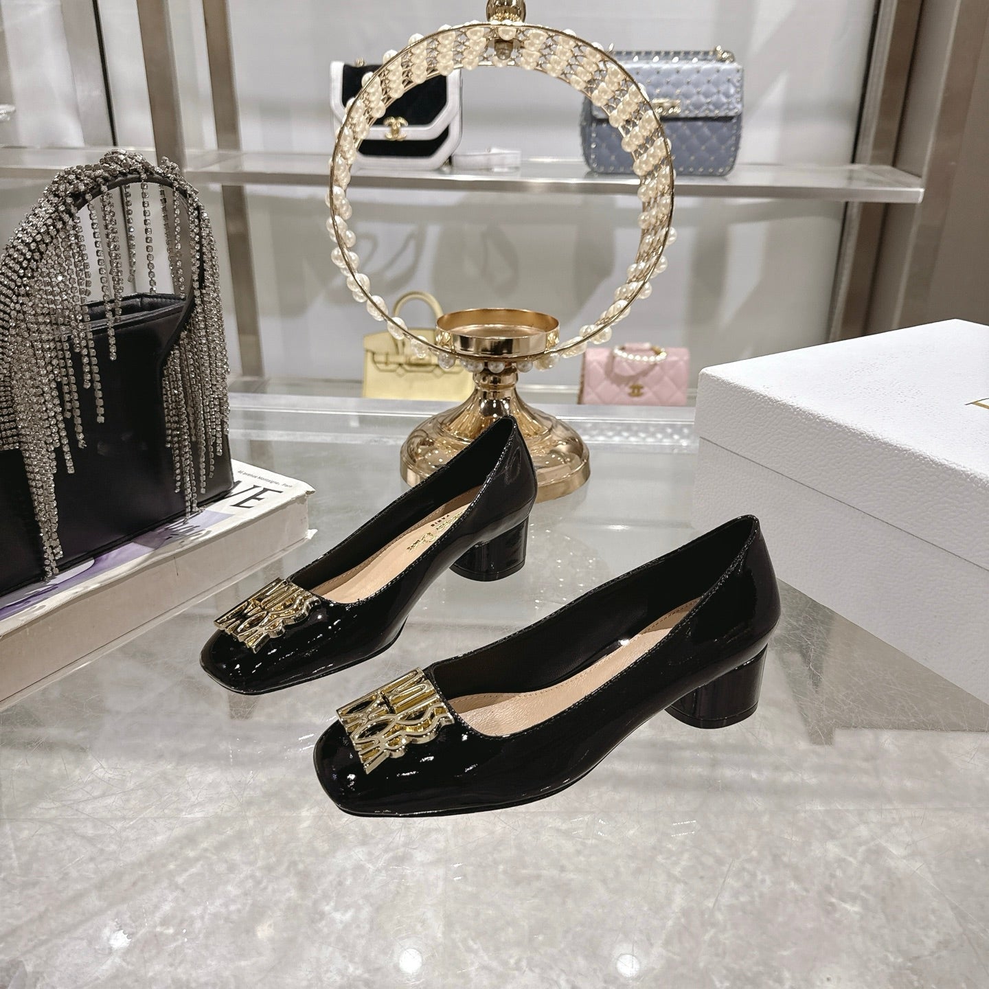 CD 25  Pump Heel Height 3cm Black Patent Leather 393413