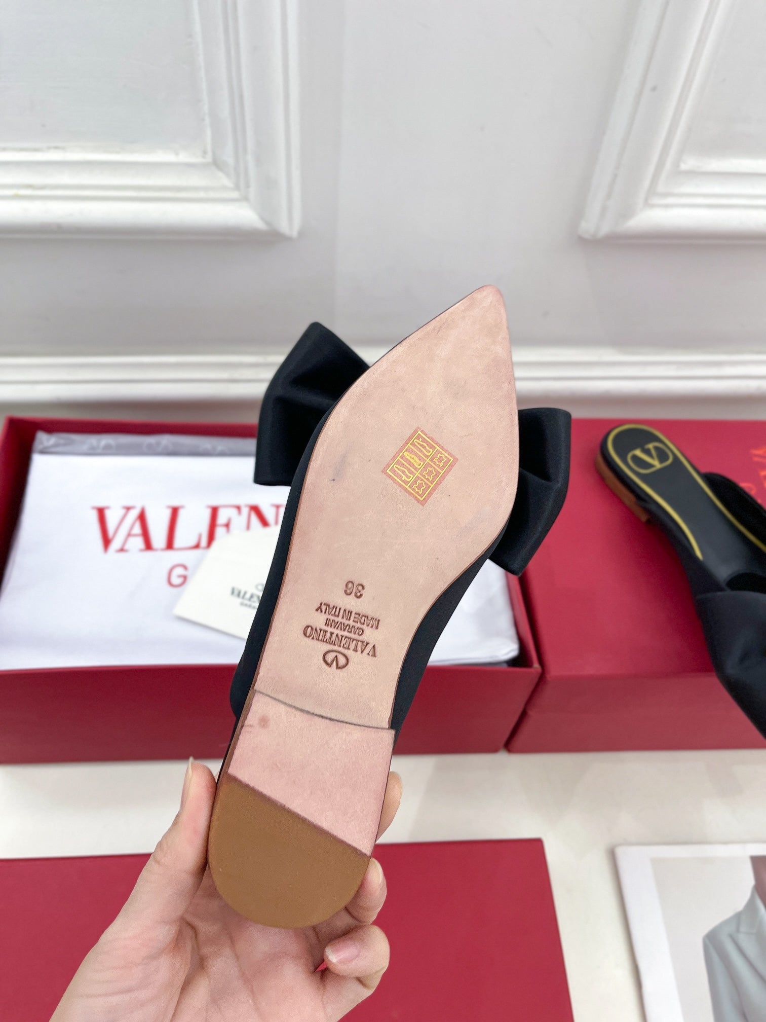 VLogo Bow Mules Women Silk Black