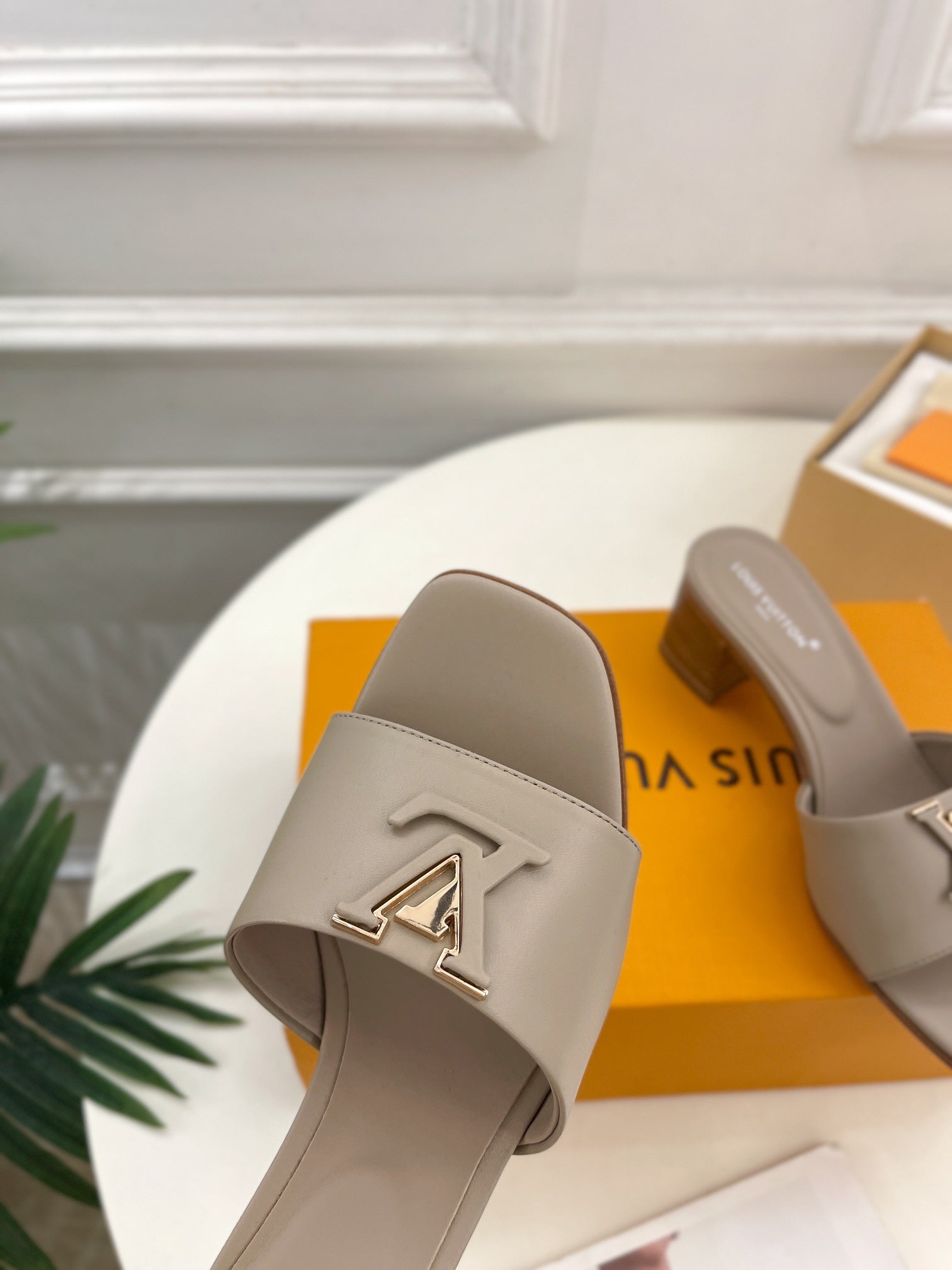 lv capri mule 45mm grey calfskin