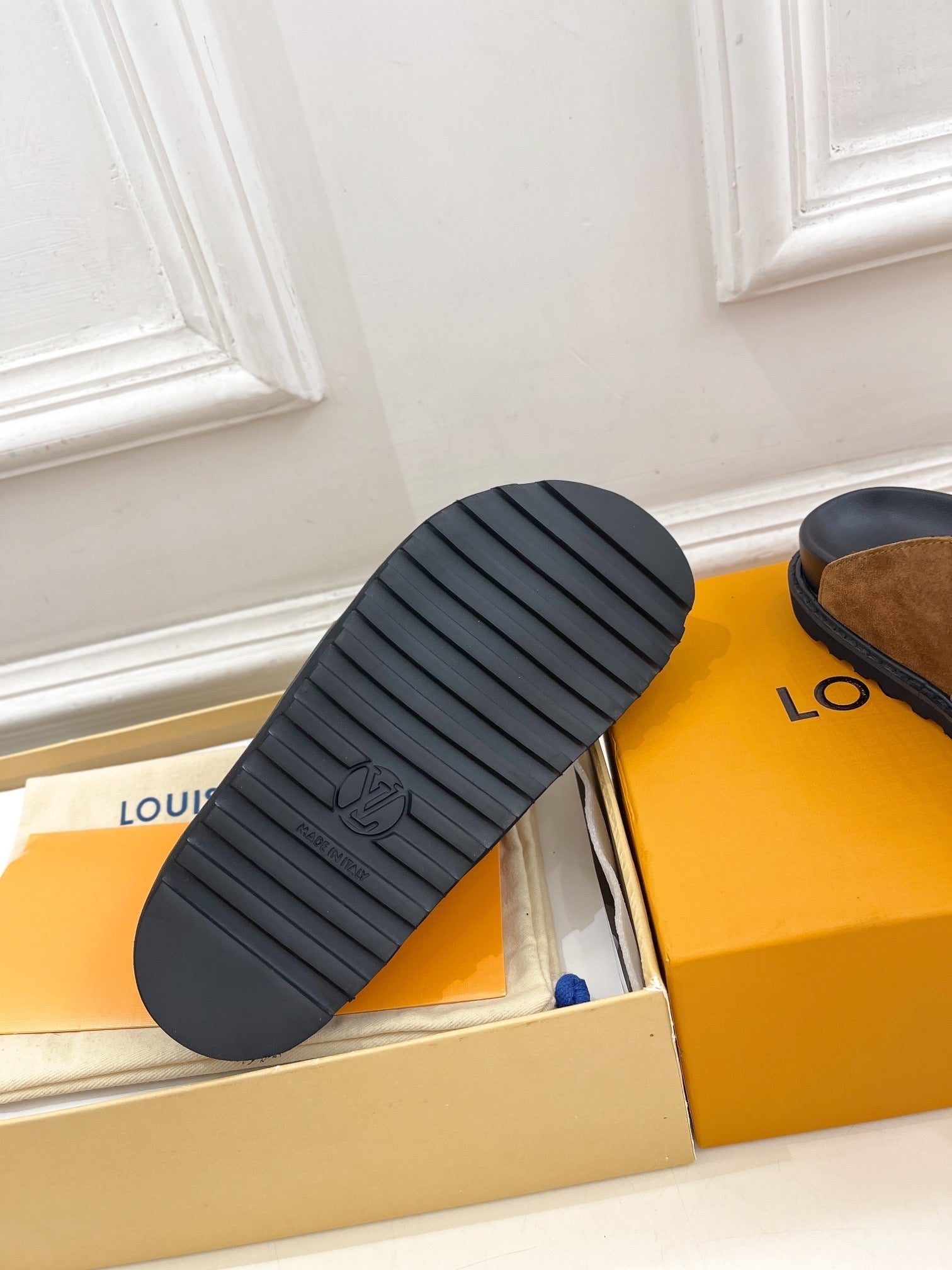 LV Cosy Flat Comfort Clog Brown Suede