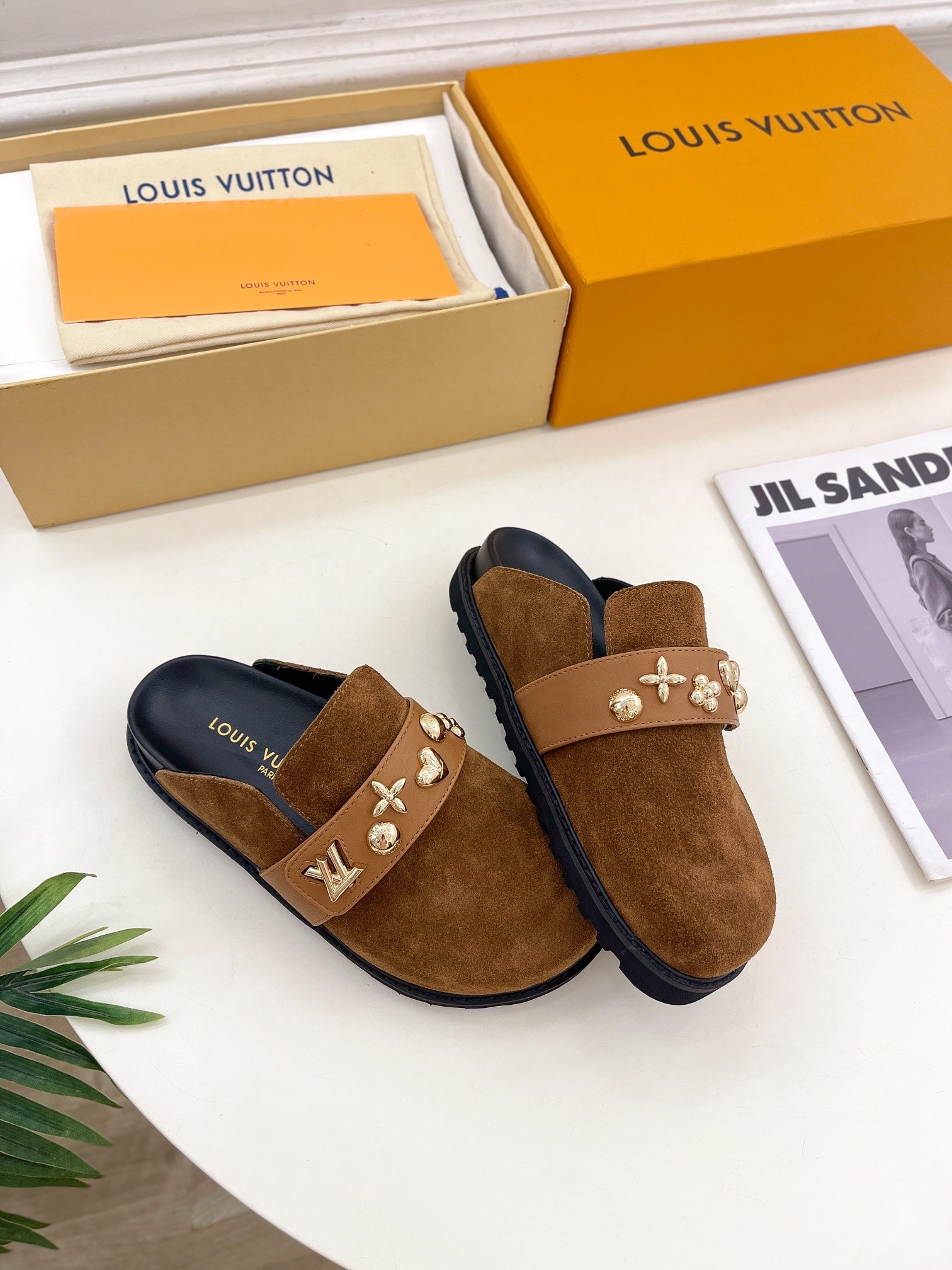 LV Cosy Flat Comfort Clog Brown Suede