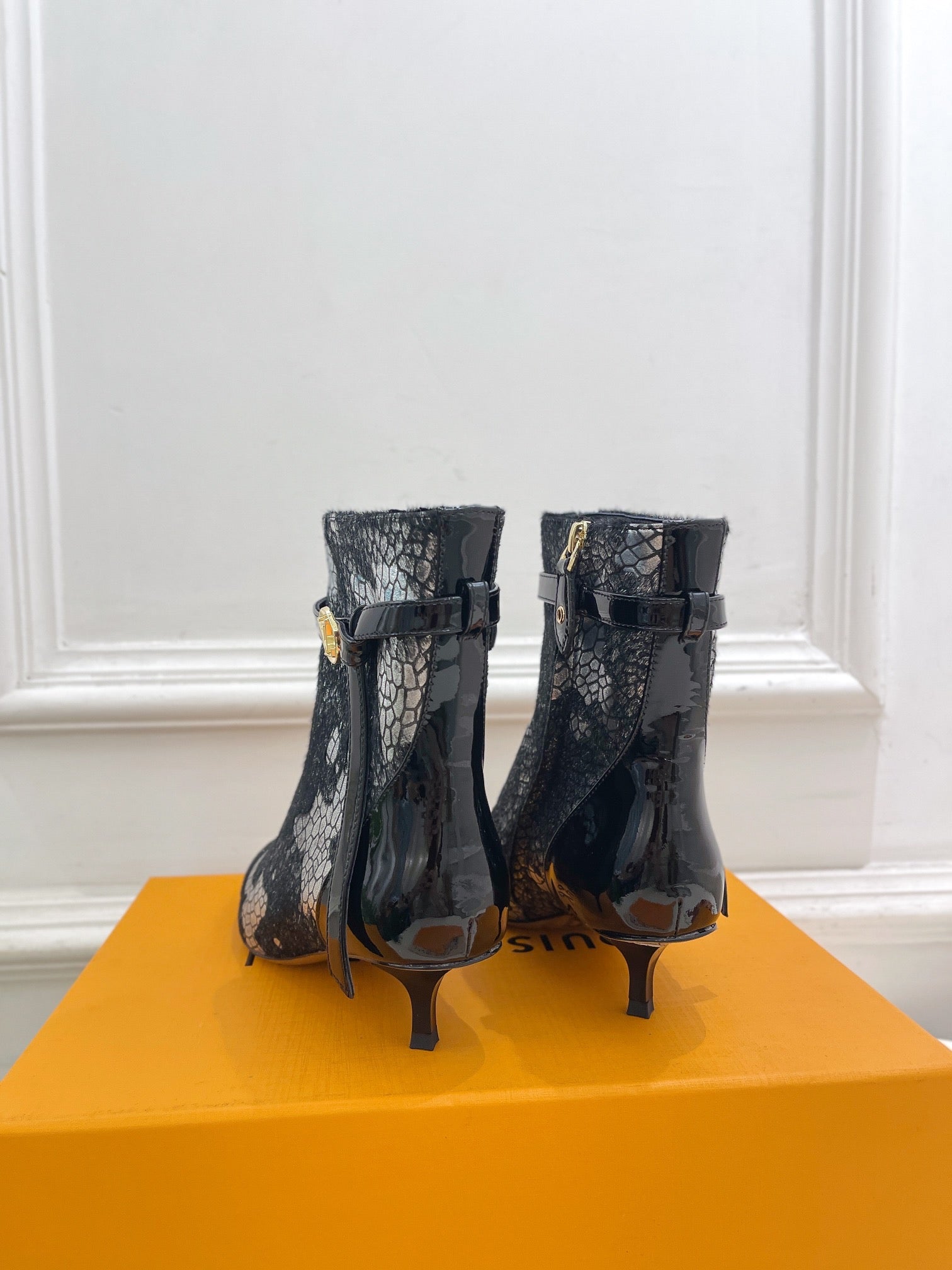 LV Stellar Ankle Boot 40mm White Mix Black Calfskin