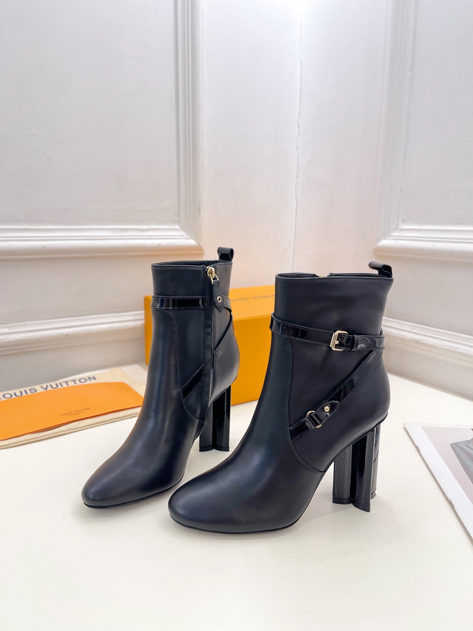 LV Silhouette Ankle Boots 100mm Plain Black Calfskin