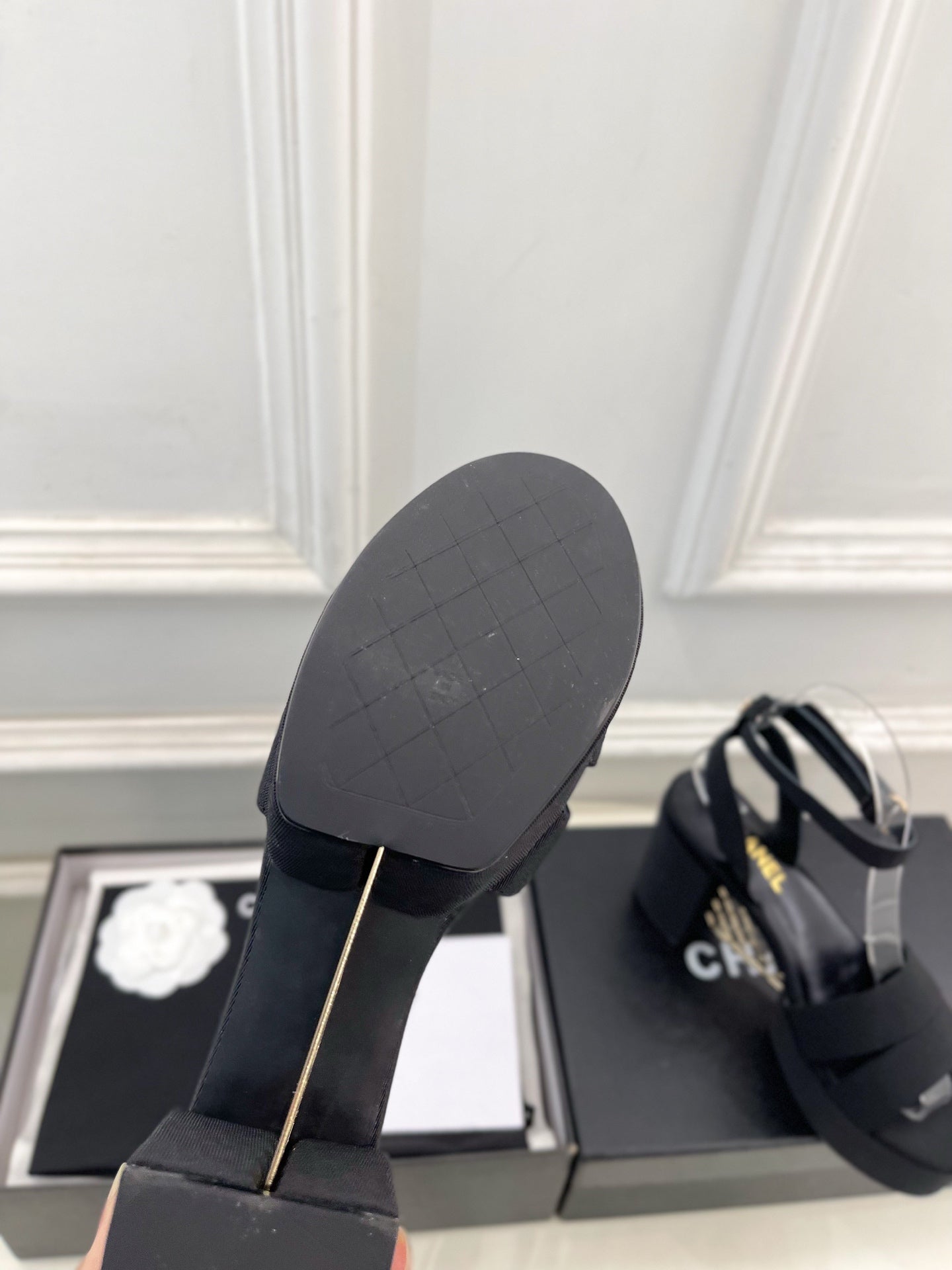 CC 26s HighHeeled Platform Sandals 85 Black Striped Fabric 631870