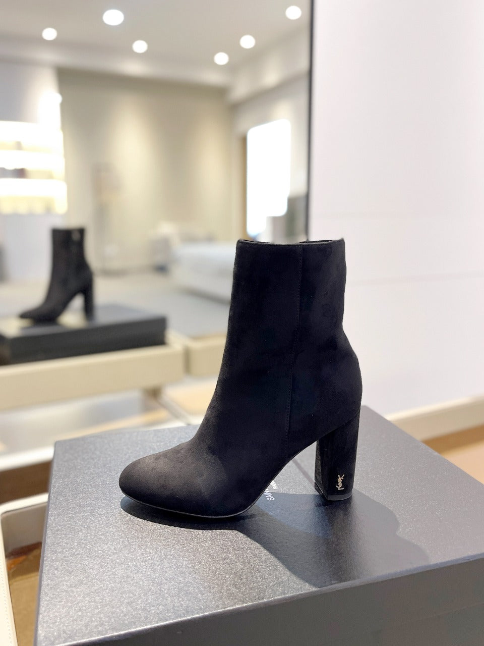 SL HONORÃ‰ BOOTIES BLACK SUEDE
