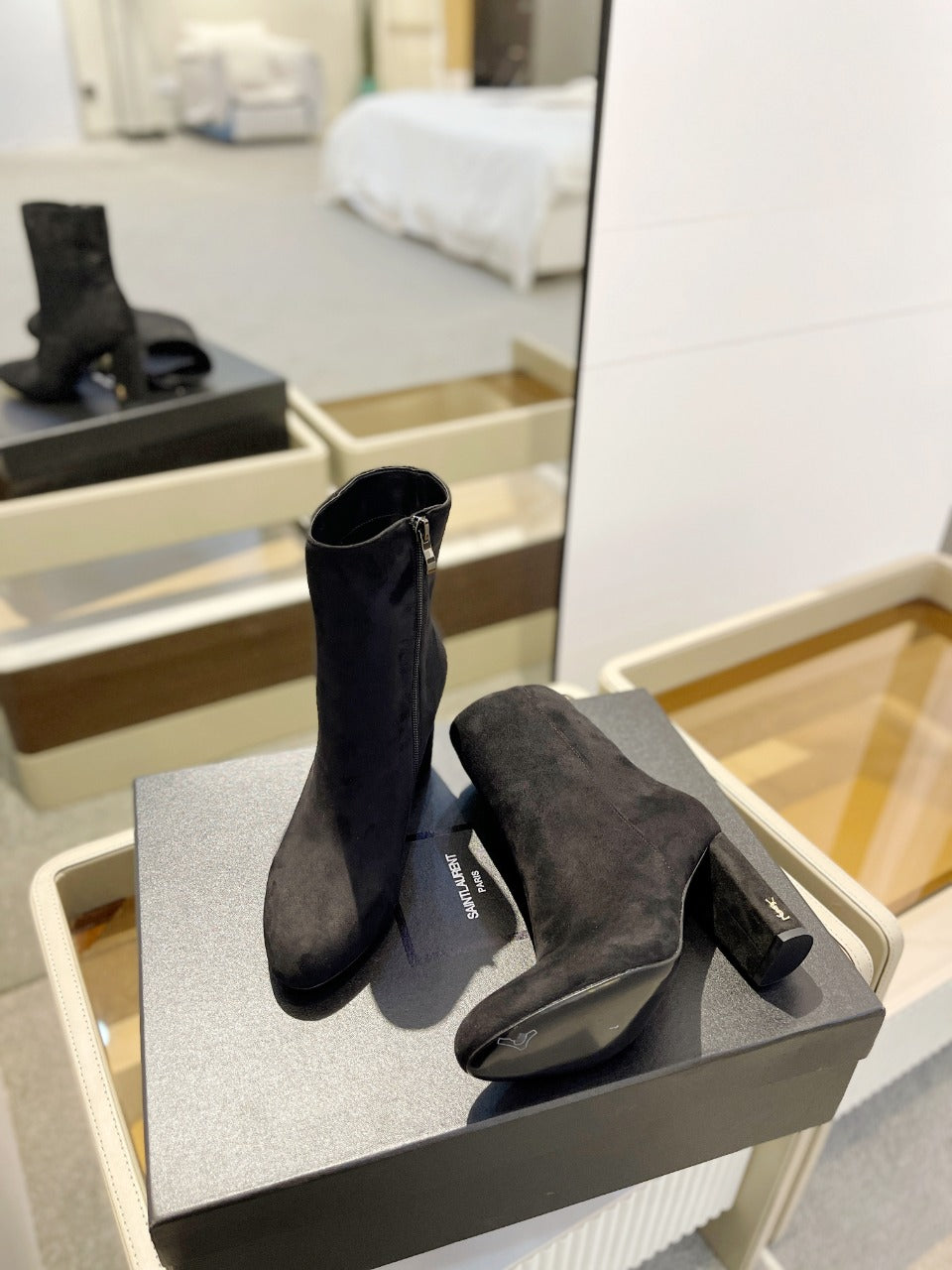 SL HONORÃ‰ BOOTIES BLACK SUEDE