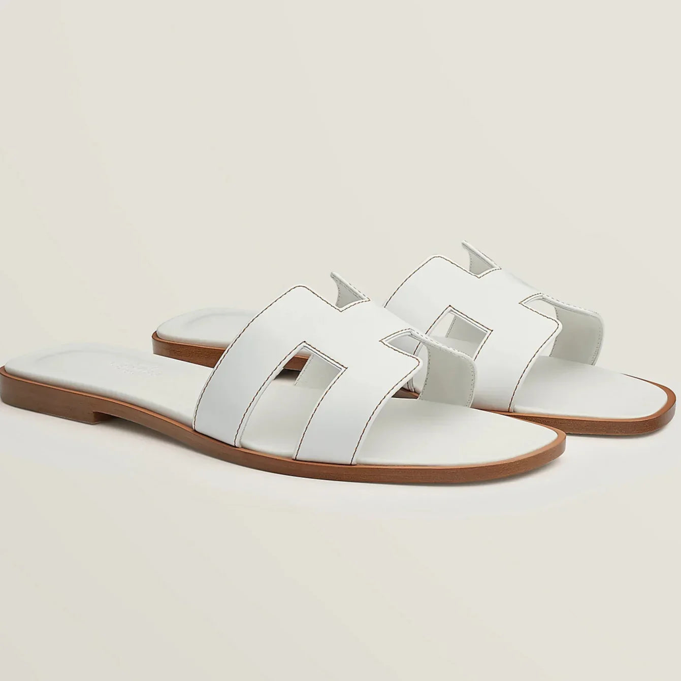 HM 25 Oran Sandal White Calfskin