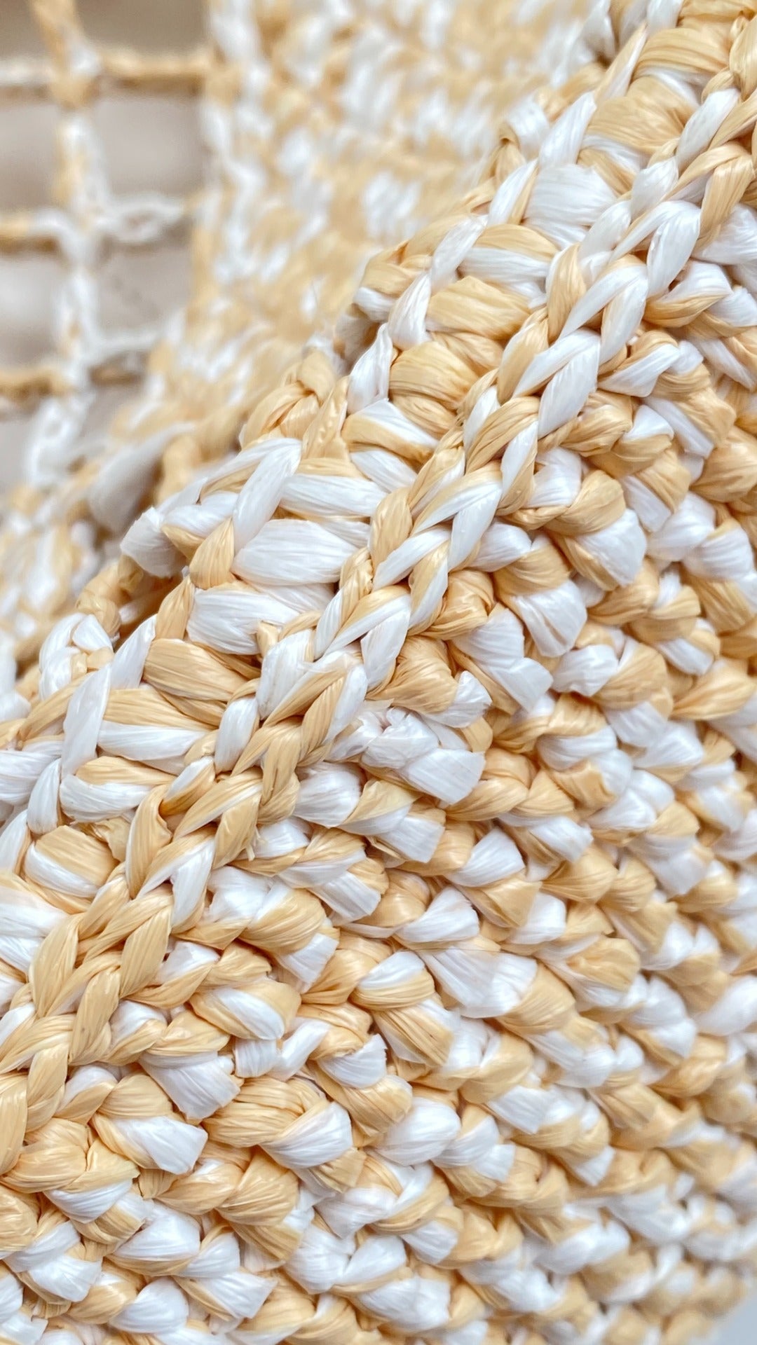 CC 2025 Beach Tote 52 Beige Raffia