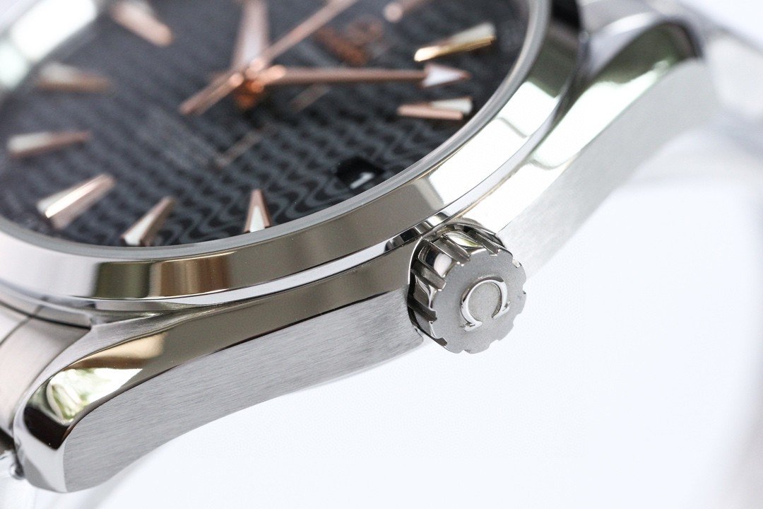 SEAMASTER AQUA TERRA 150M BROWN HAND BLACK DIAL