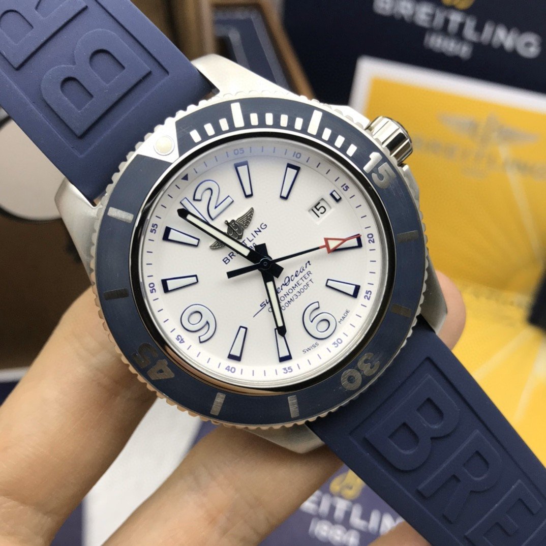 SUPER OCEAN 42 BLUE BEZEL WHITE DIAL RUBBER STRAP